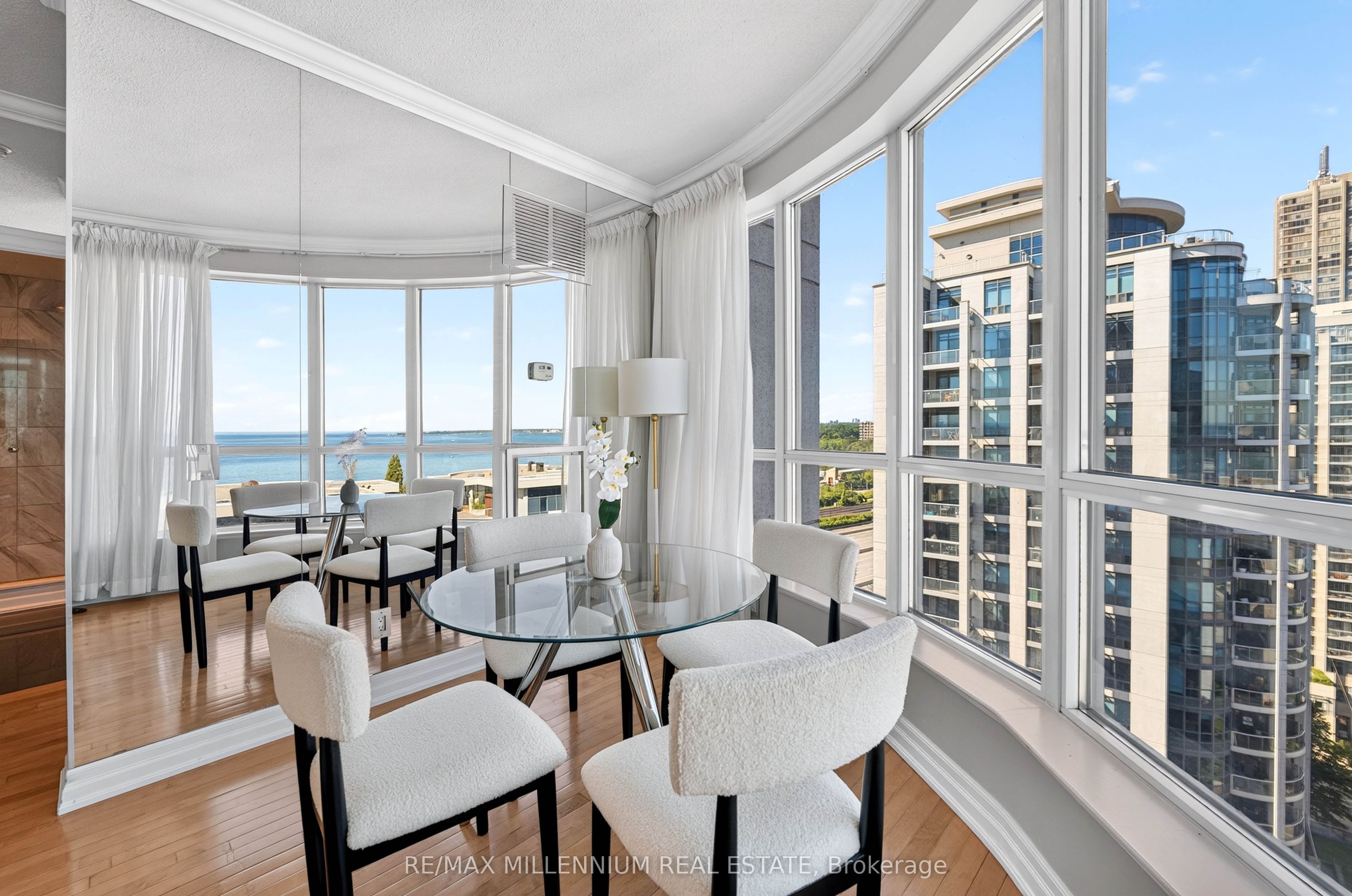 2087 Lake Shore Boulevard W 1503, Toronto, ON M8V 4G3 photo 5