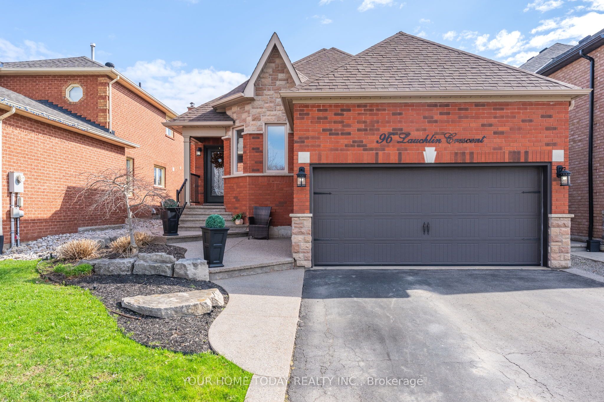 96 Lauchlin Crescent, Halton Hills, ON L7G 5R5 photo 3