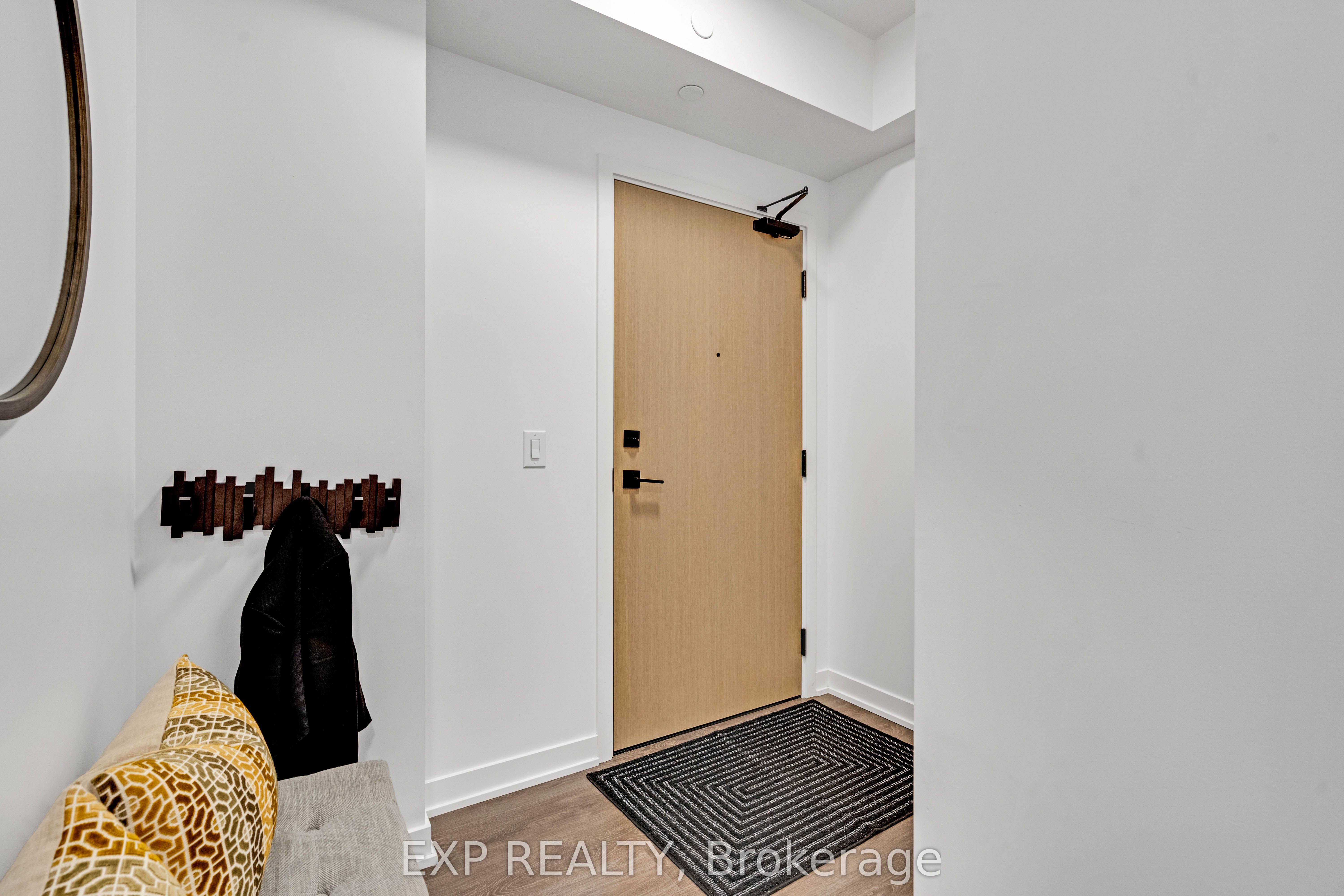 36 Zorra Street 1108, Toronto, ON M8Z 0G5 photo 3