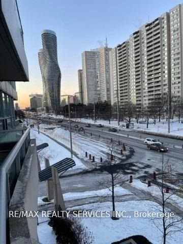 1 Elm Drive 312, Mississauga, ON L5B 3C2