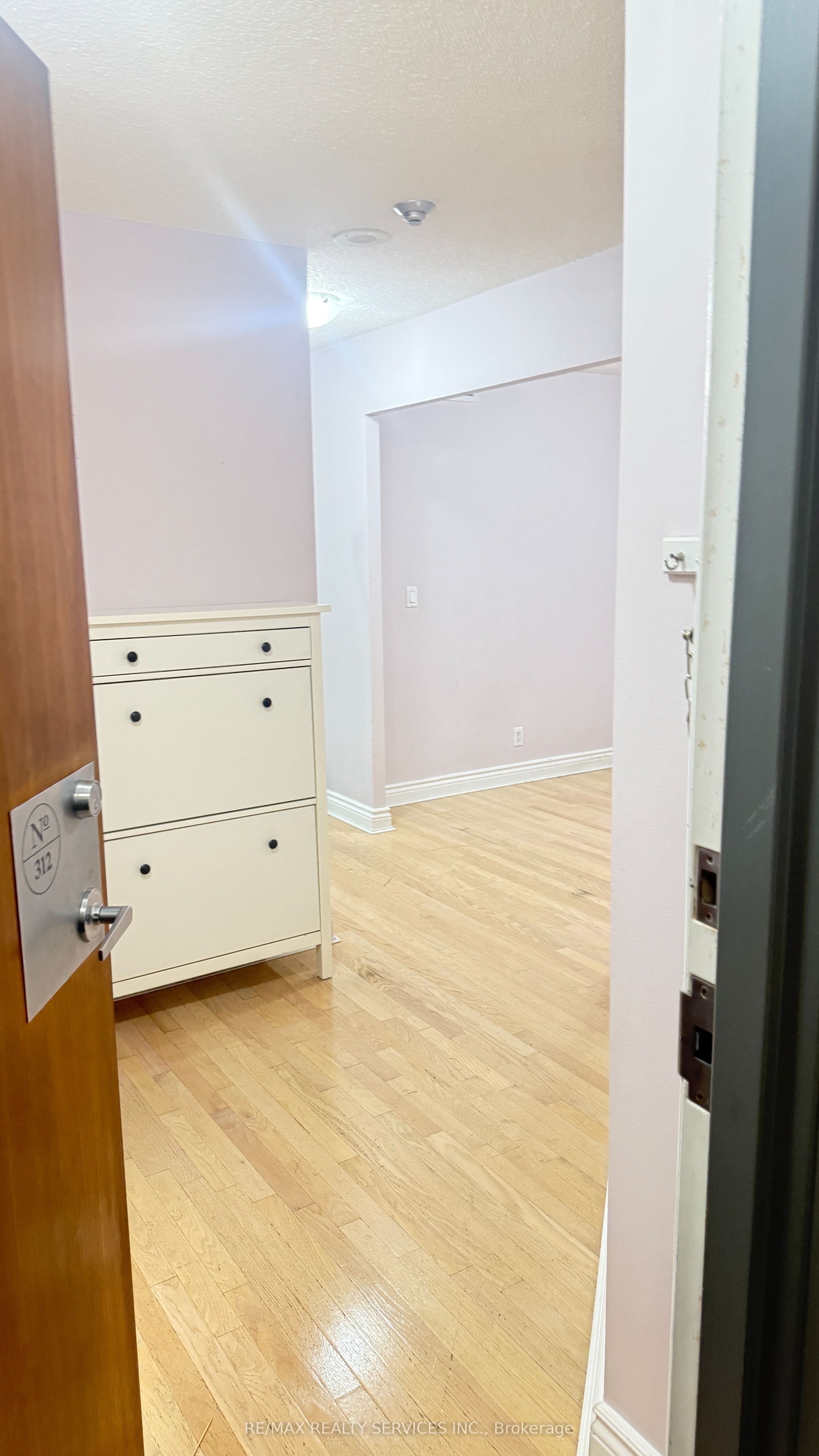 1 Elm Drive 312, Mississauga, ON L5B 3C2 photo 5
