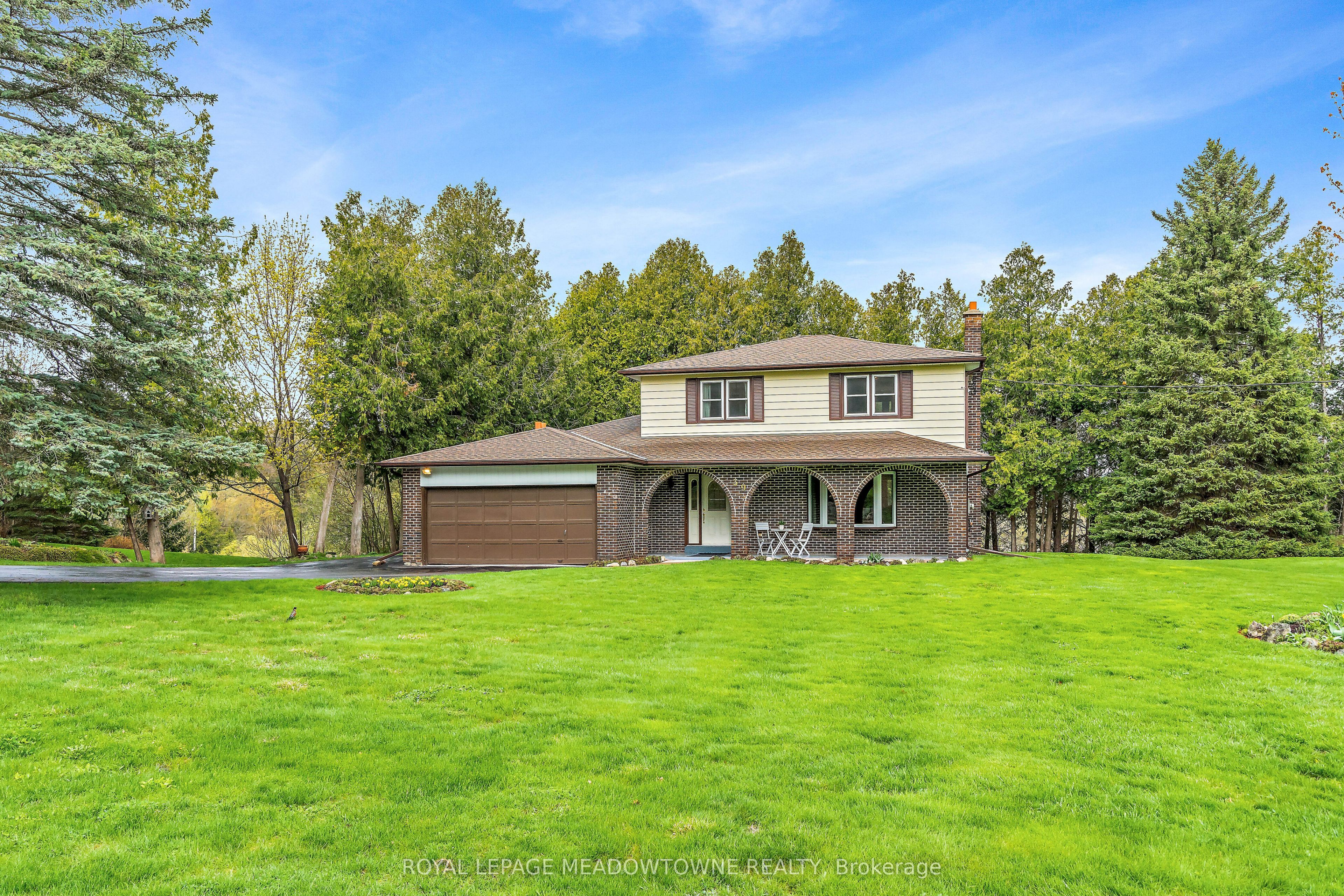 39 Wildwood Road, Halton Hills, ON L7G 2W8 photo 2
