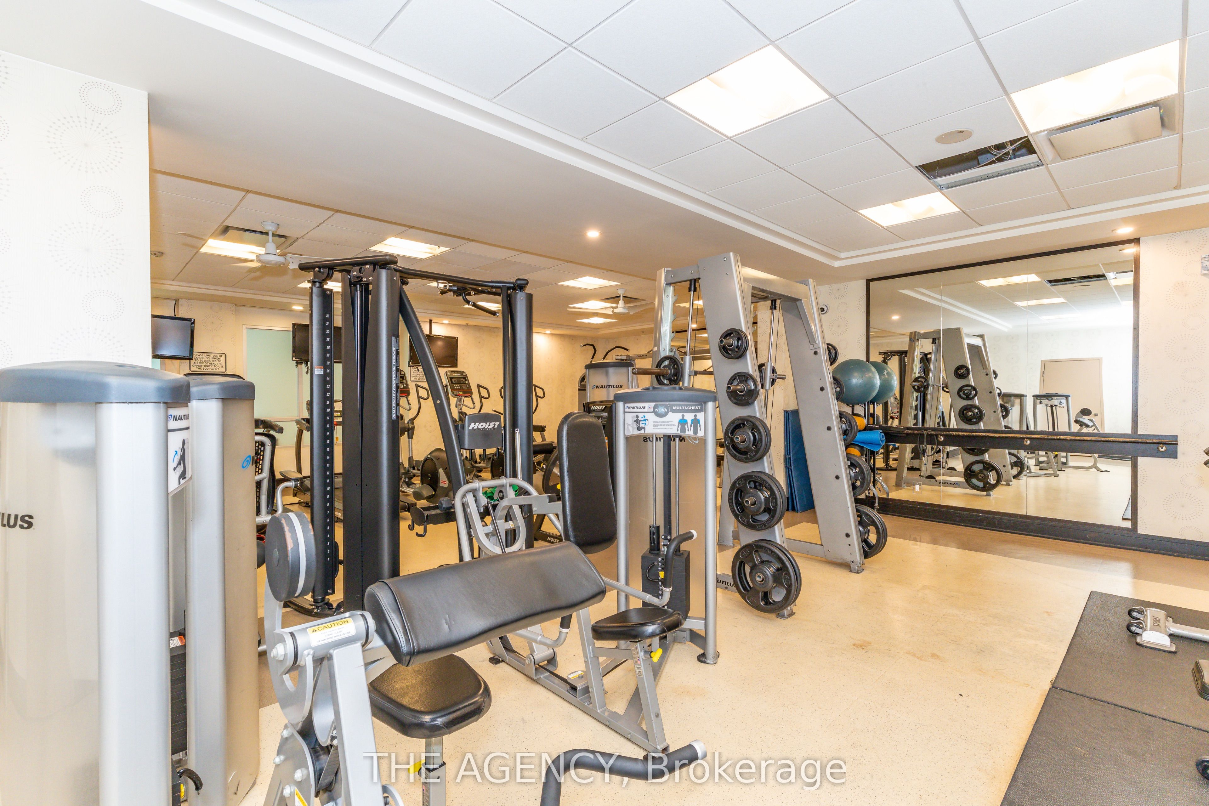 1070 Sheppard Avenue 1004, Toronto, ON M3J 0G8 photo 4