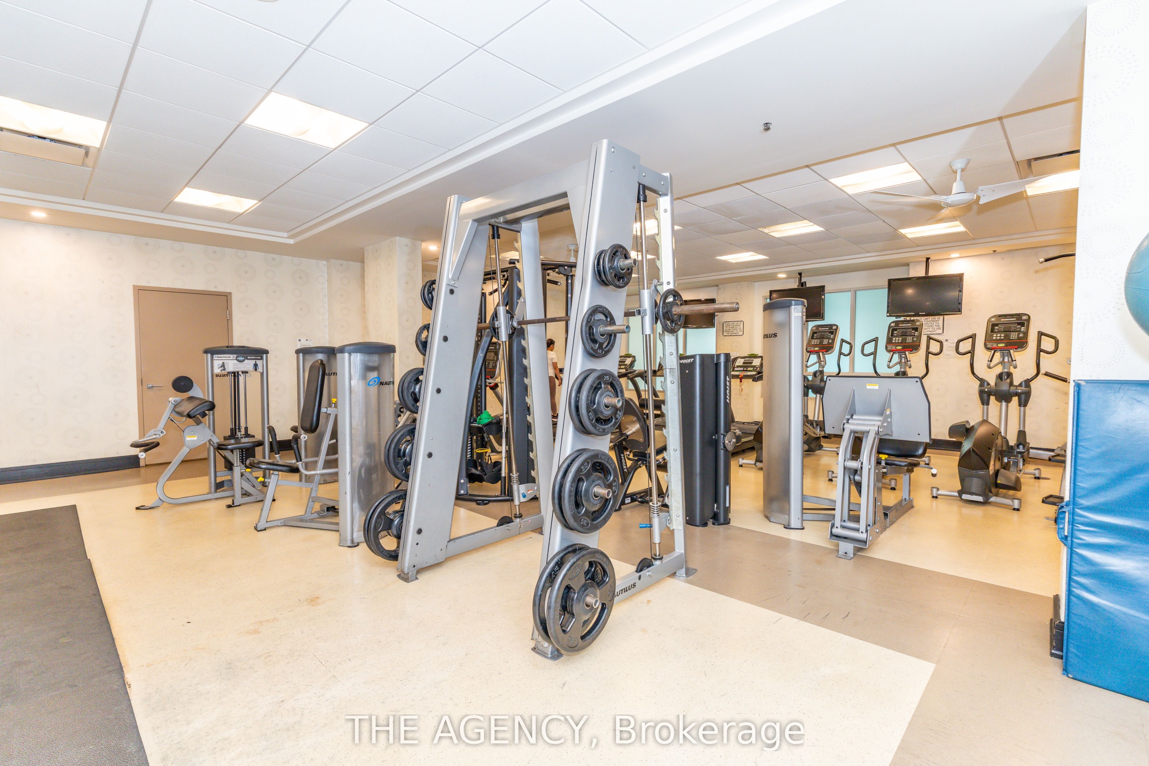 1070 Sheppard Avenue 1004, Toronto, ON M3J 0G8 photo 5