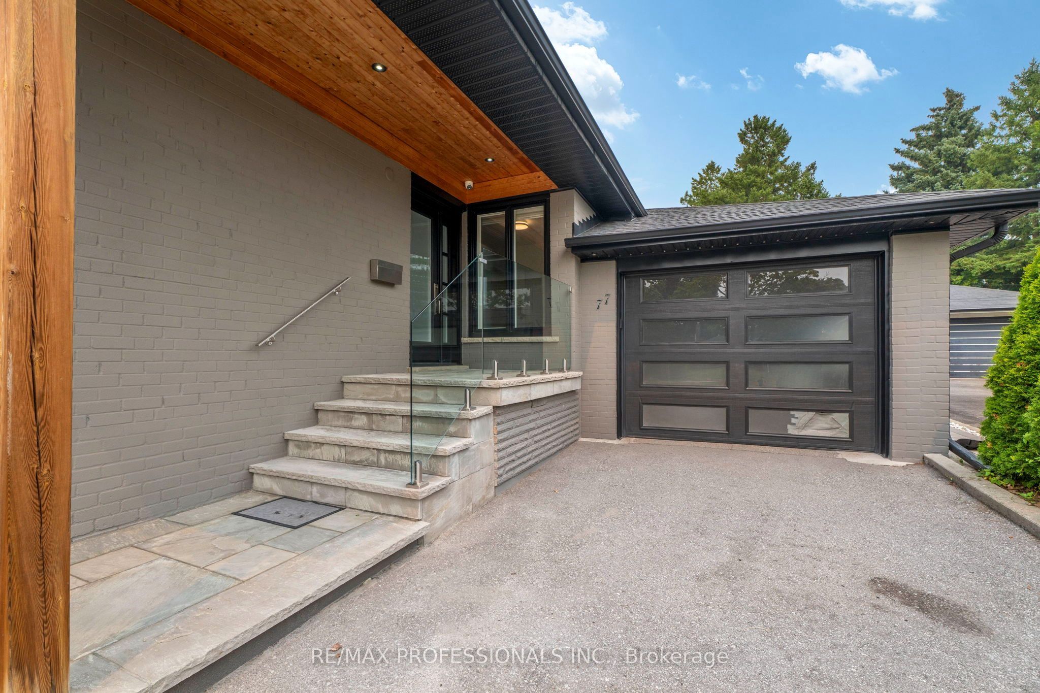 77 Cronin Drive, Toronto, ON M9B 4V3 photo 3