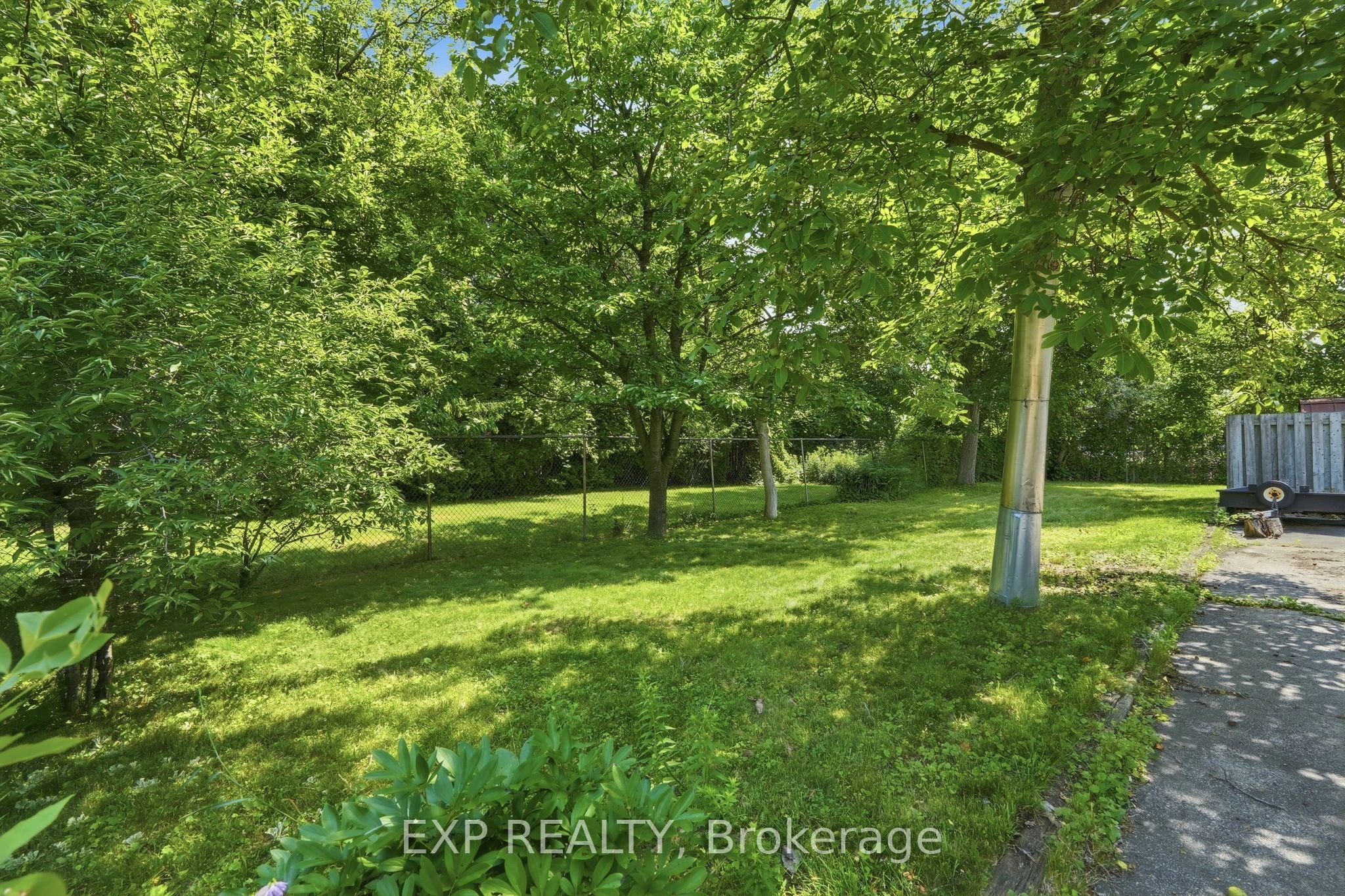 188 Troy Street, Mississauga, ON L5G 1S7 photo 5