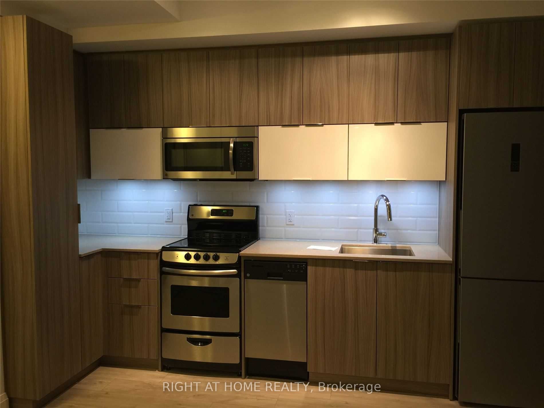 56 Annie Craig Drive 1806, Toronto, ON M8V 0C8 photo 3