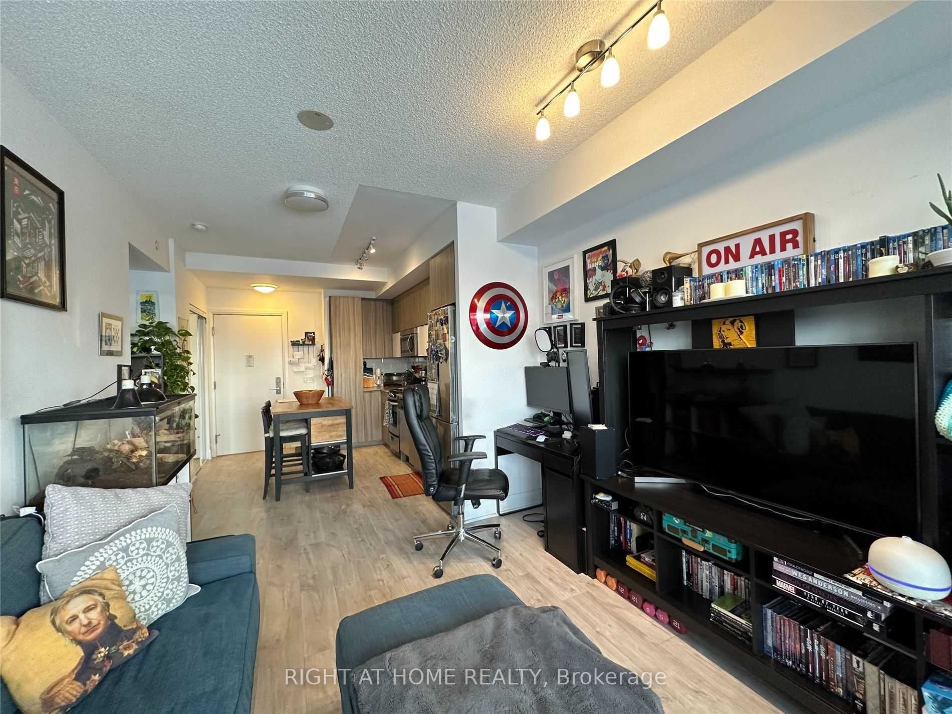 56 Annie Craig Drive 1806, Toronto, ON M8V 0C8 photo 4