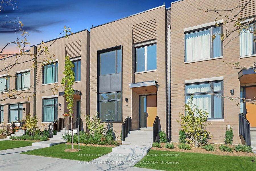 60 Lou Parsons Way Drive TH 85, Mississauga, ON L5H 0B2