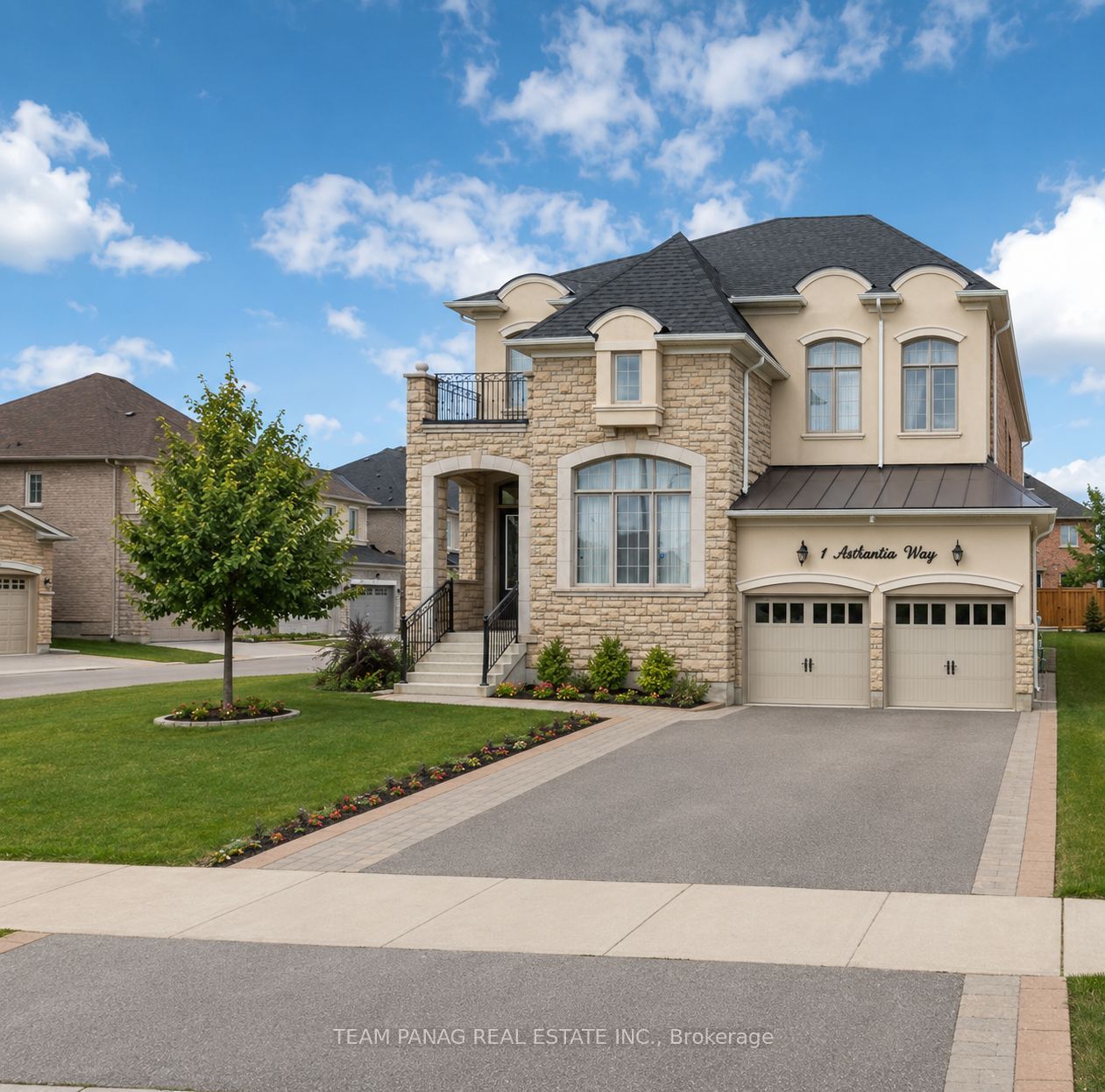 1 Astrantia Way, Brampton, ON L6X 1P3