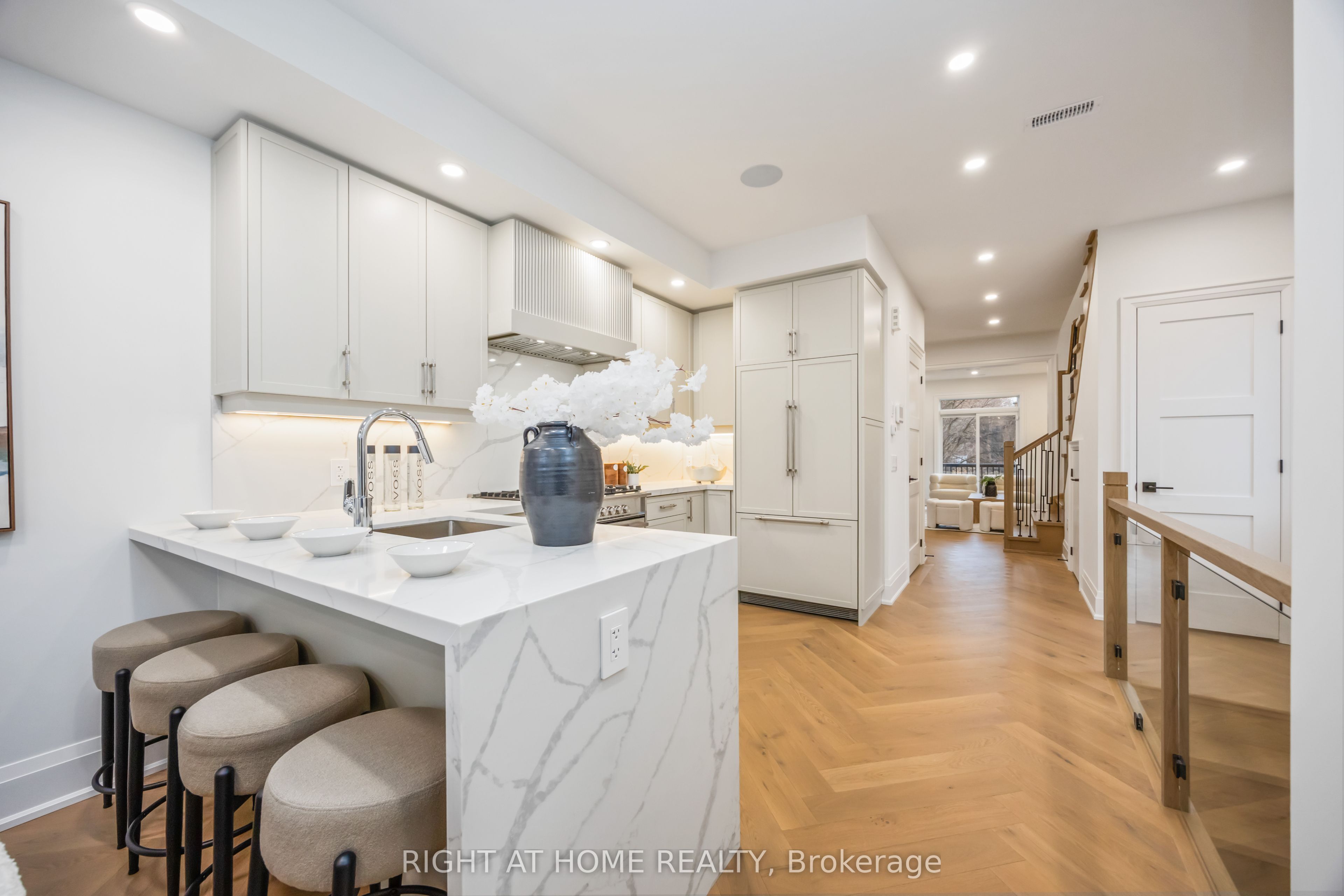 34A Morningside Avenue, Toronto, ON M6S 1C4 photo 5