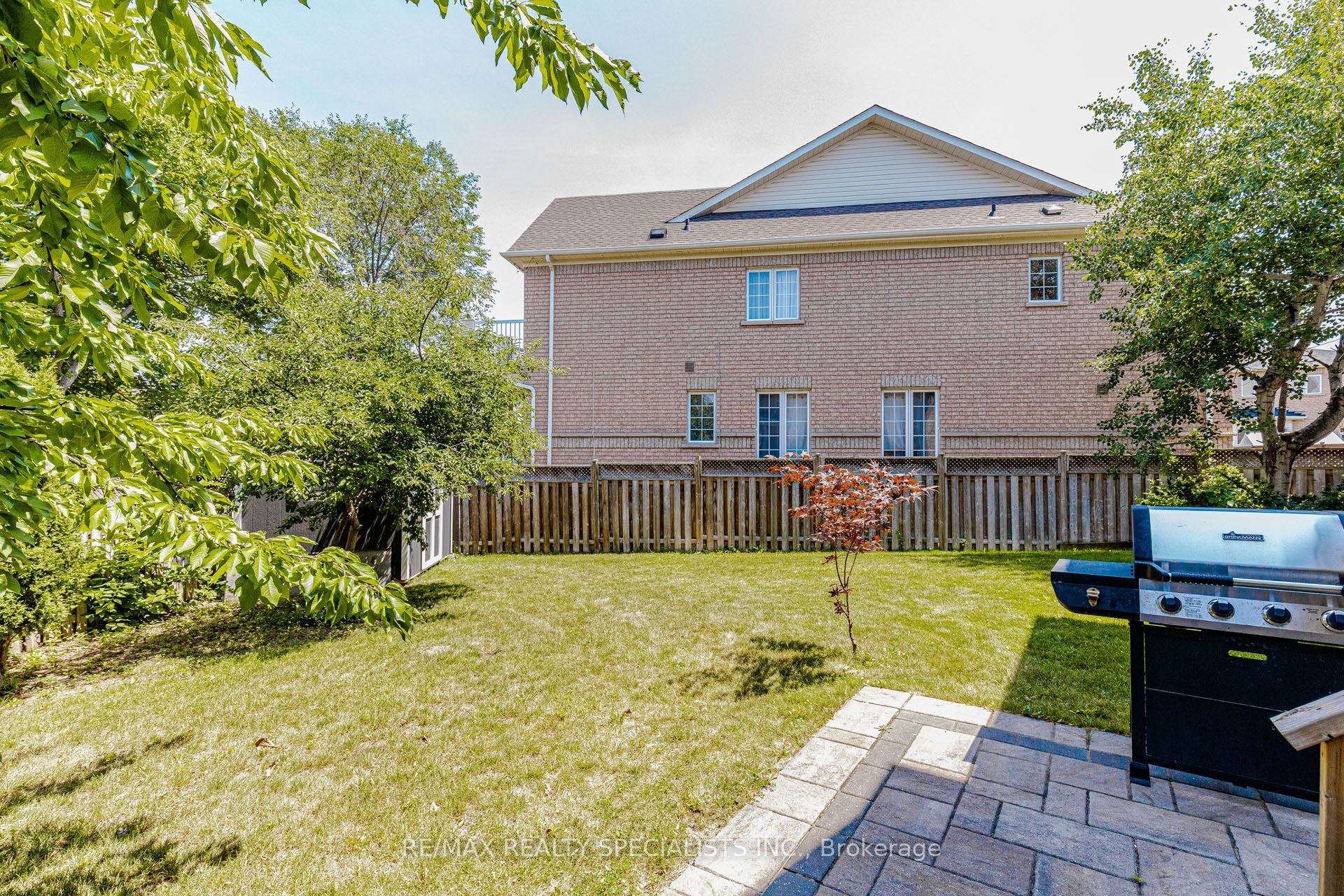 8 Tovey Terrace, Brampton, ON L6R 0E5 photo 2