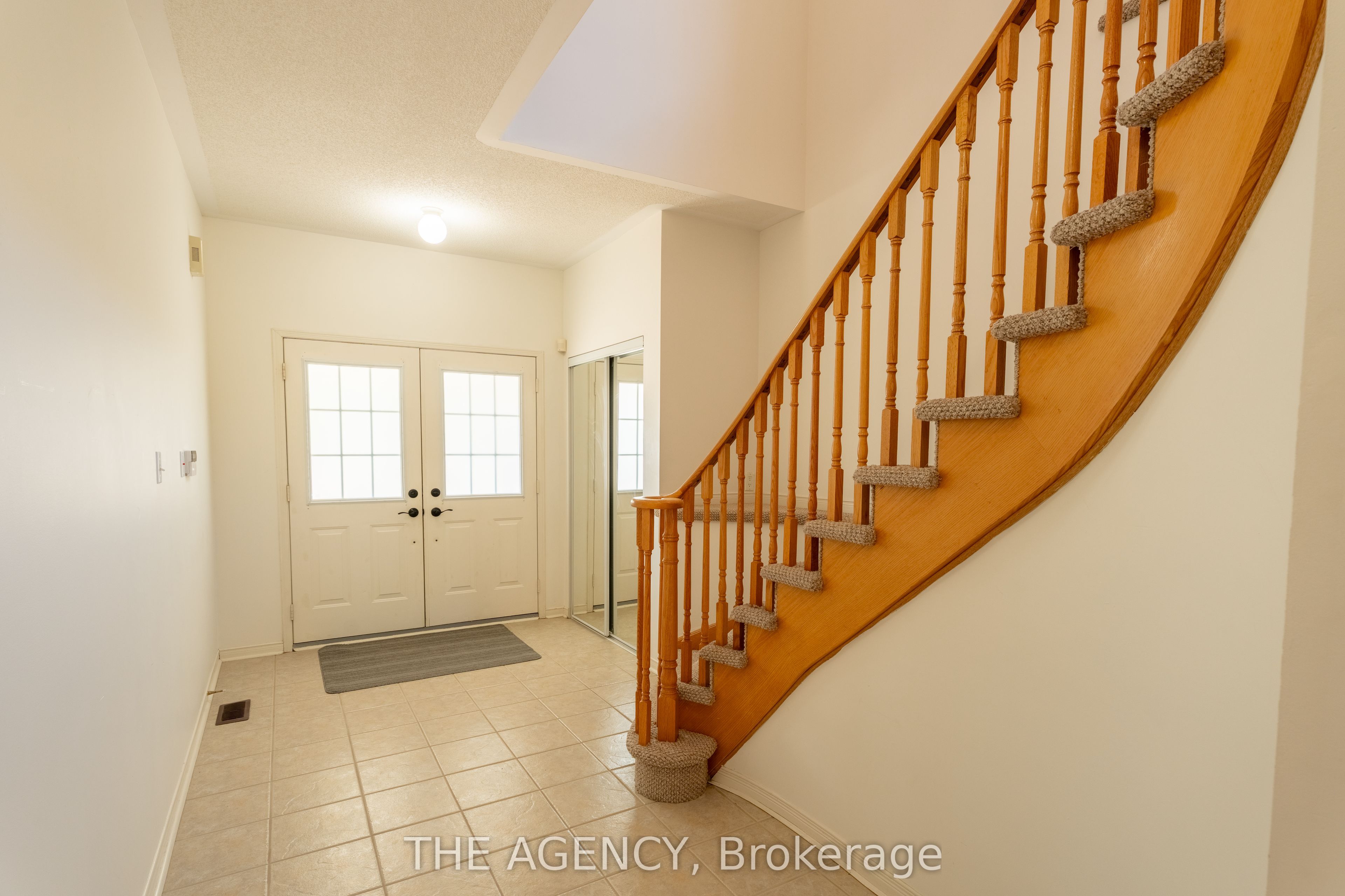 45 Silvervalley Drive UPPER, Caledon, ON L7E 2Y7 photo 3