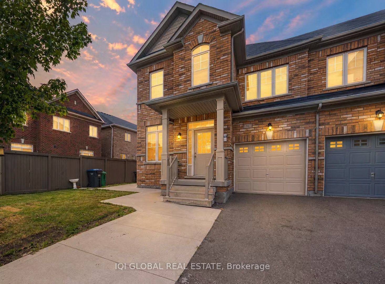 16 Zenida Road, Brampton, ON L7A 0C4 photo 2