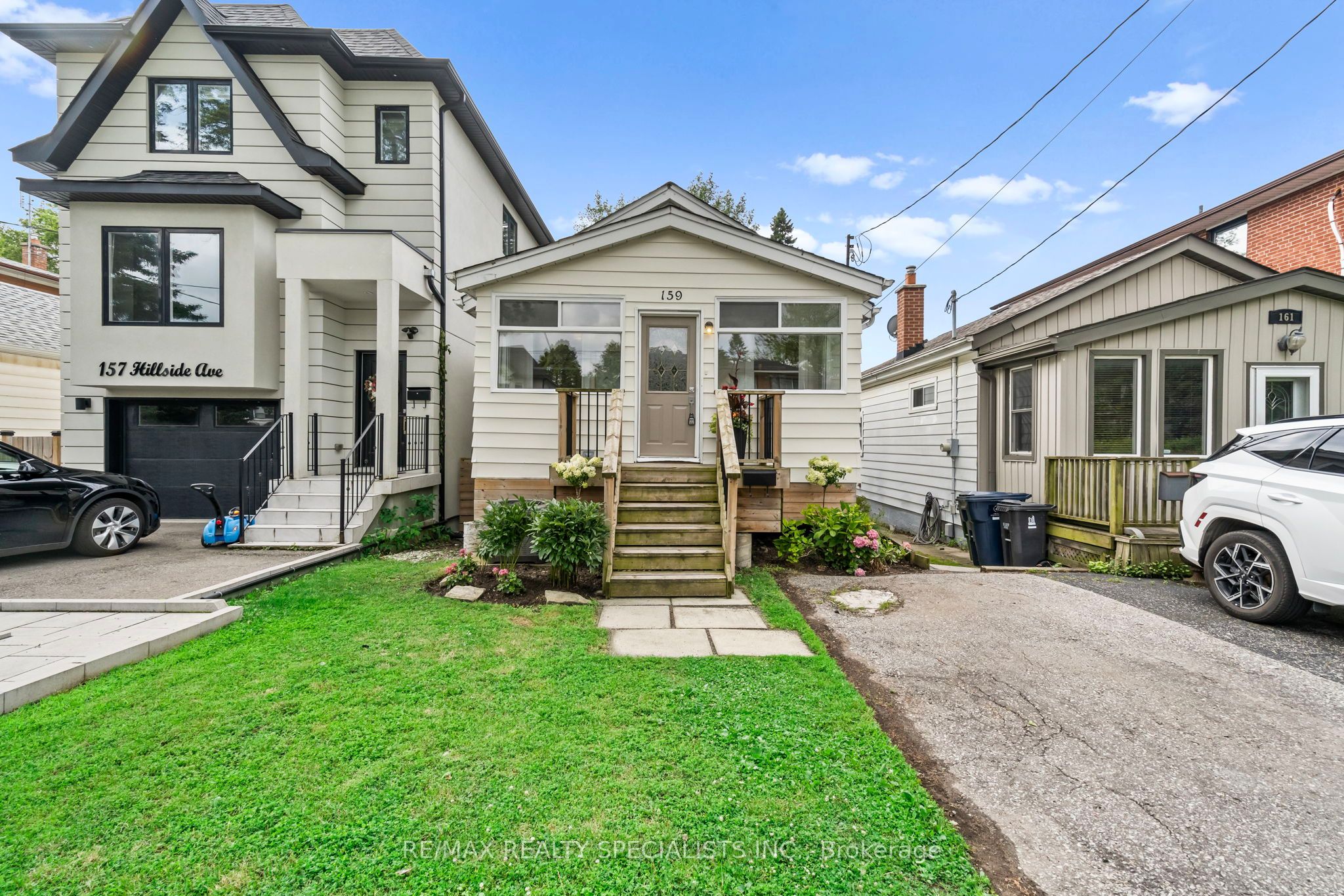 159 Hillside Avenue, Toronto, ON M8V 1T3