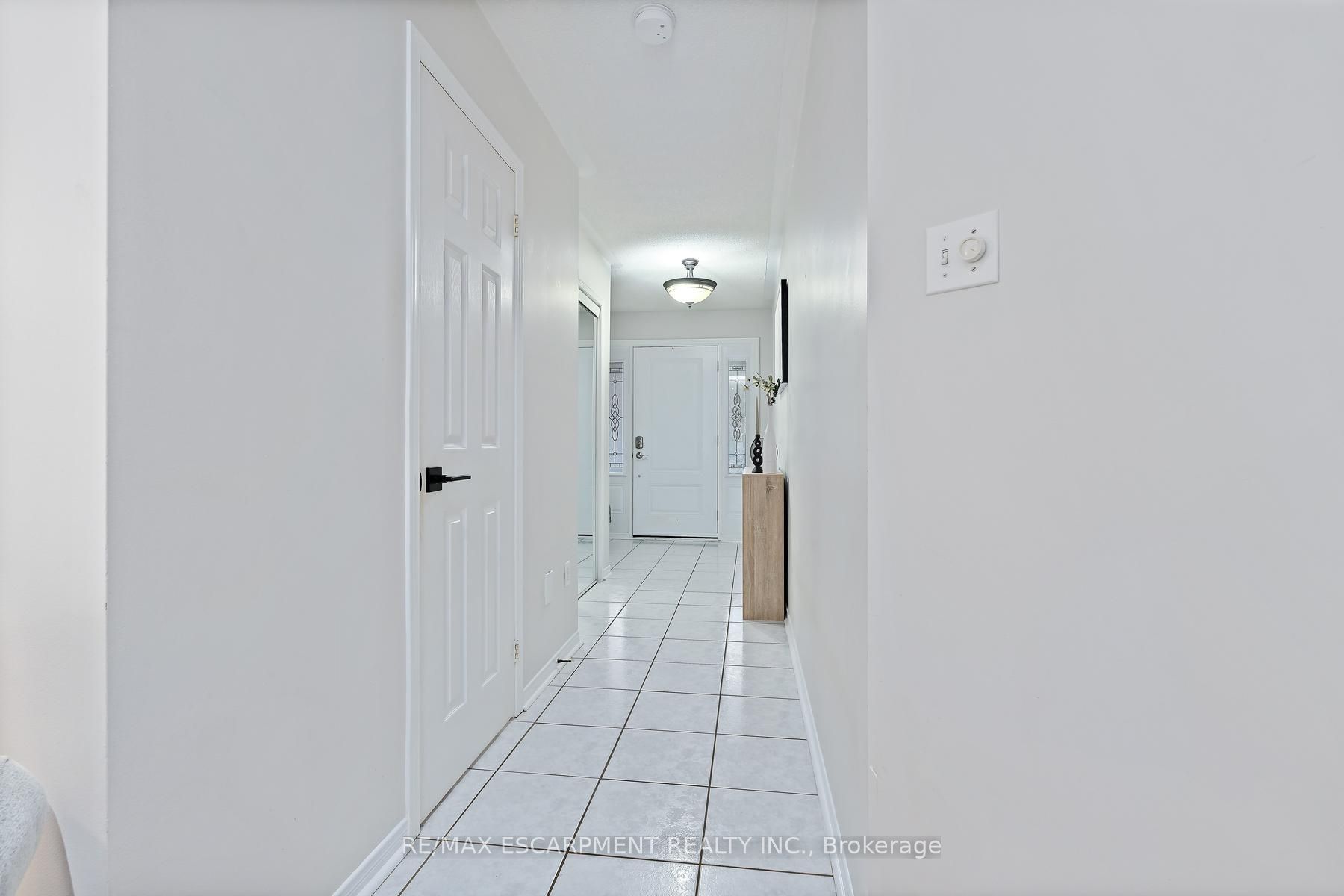 5111 SILVERCREEK Drive, Burlington, ON L7L 6K5 photo 5