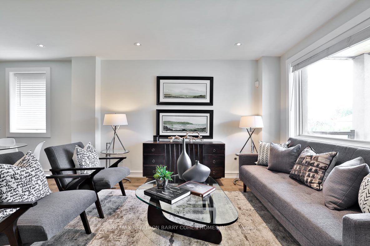 365 Harvie Avenue, Toronto, ON M6E 4L7 photo 5
