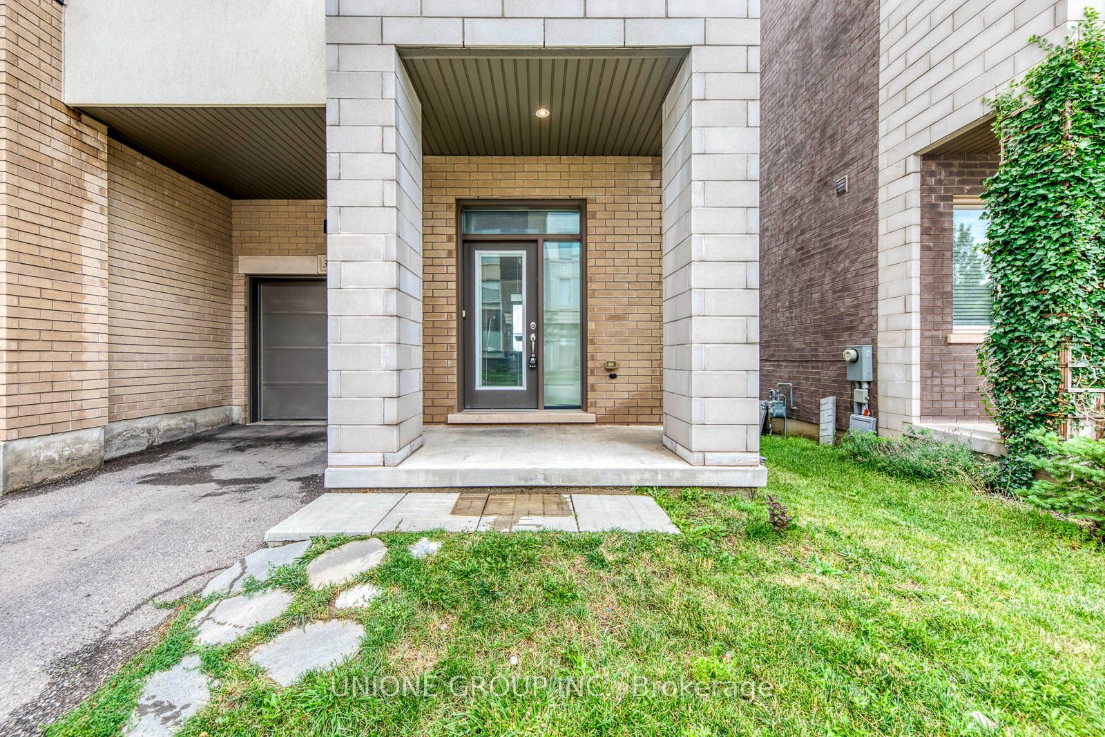 3177 Mintwood Circle, Oakville, ON L6H 0N9 photo 2
