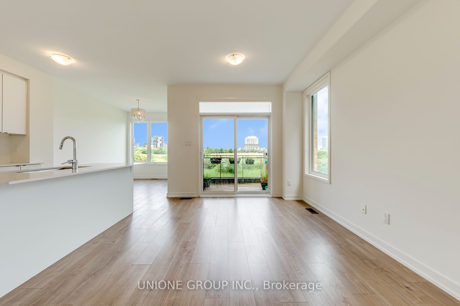 3177 Mintwood Circle, Oakville, ON L6H 0N9 photo 5