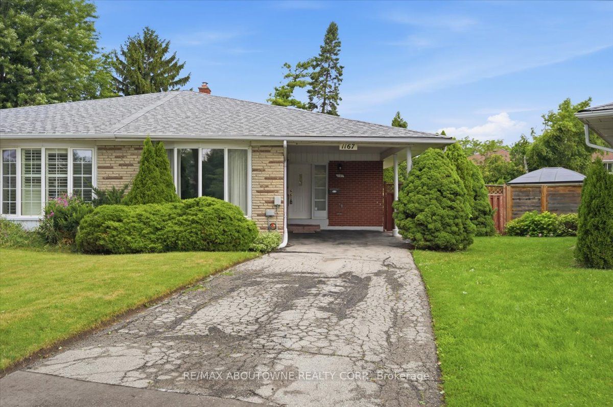 1167 Saturnia Crescent, Mississauga, ON L4Y 2M2 photo 2