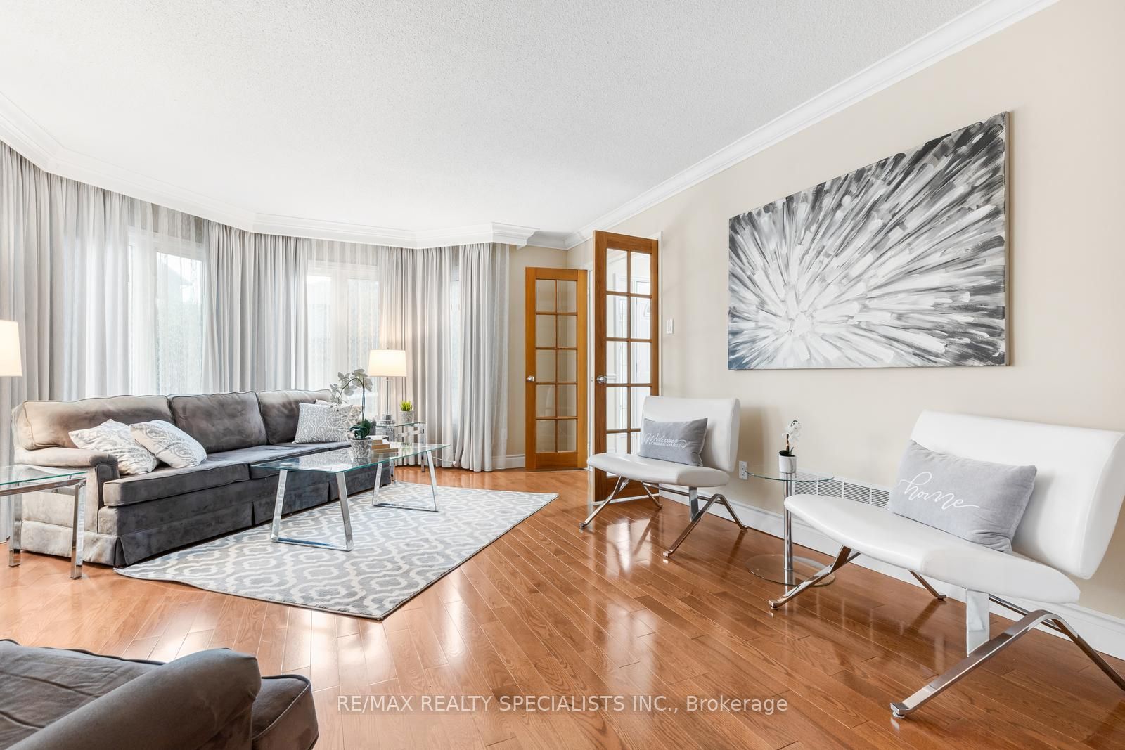 3251 Trelawny Circle, Mississauga, ON L5N 5G7 photo 5