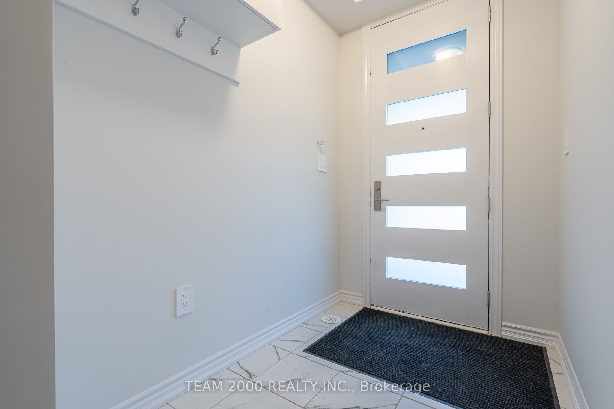 5971 Saigon Street, Mississauga, ON L5V 0E9 photo 4