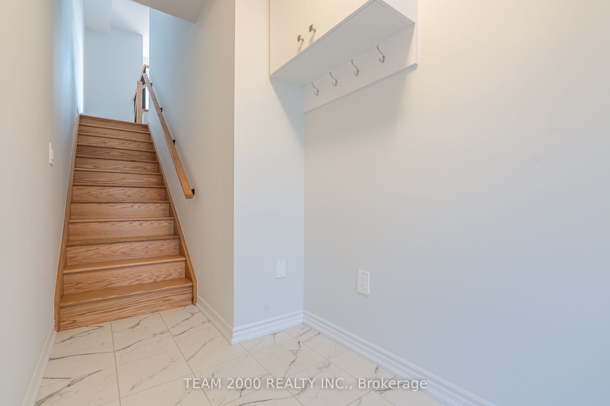 5971 Saigon Street, Mississauga, ON L5V 0E9 photo 5