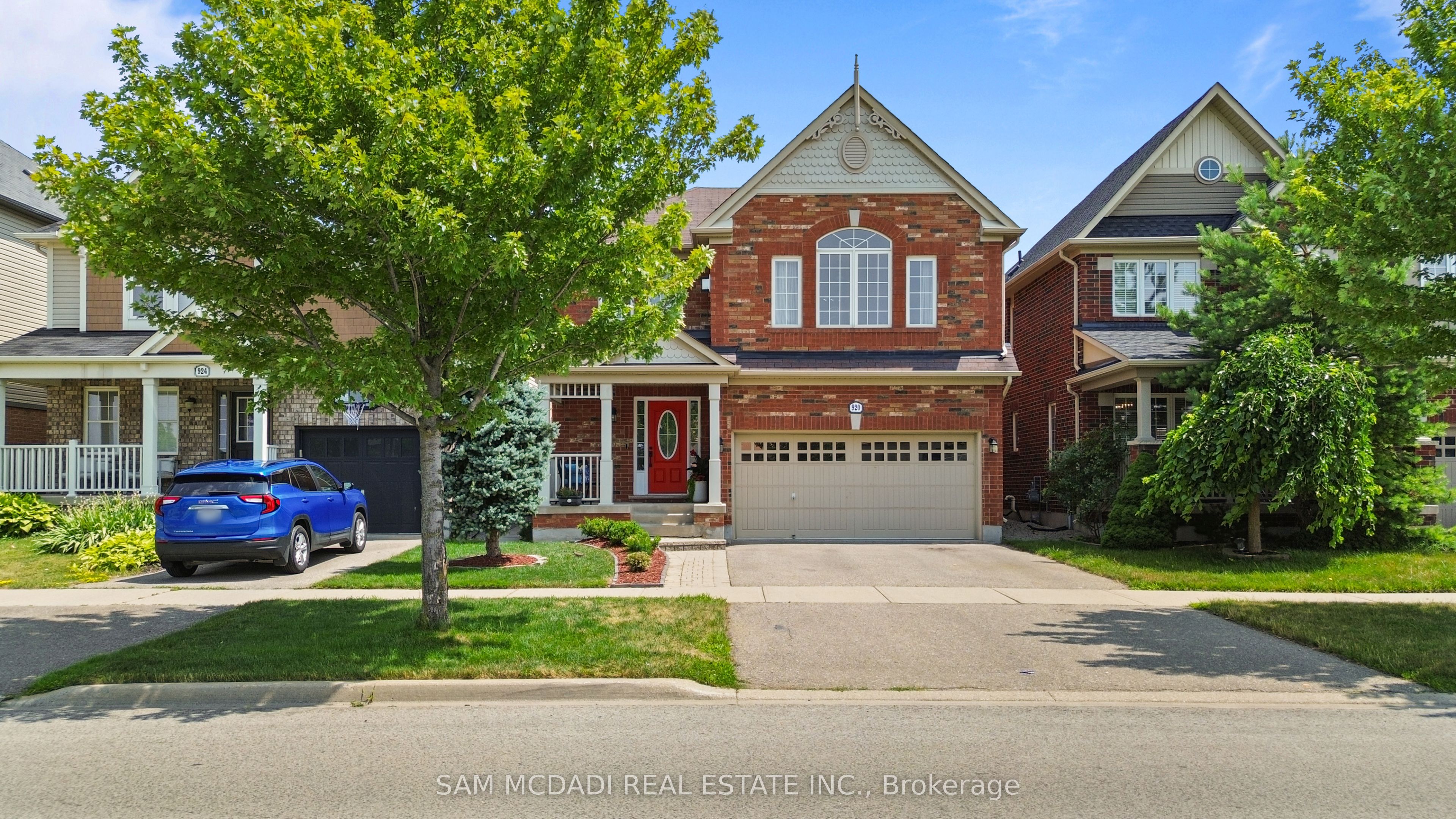 920 Clark Boulevard, Milton, ON L9T 6P5 photo 3