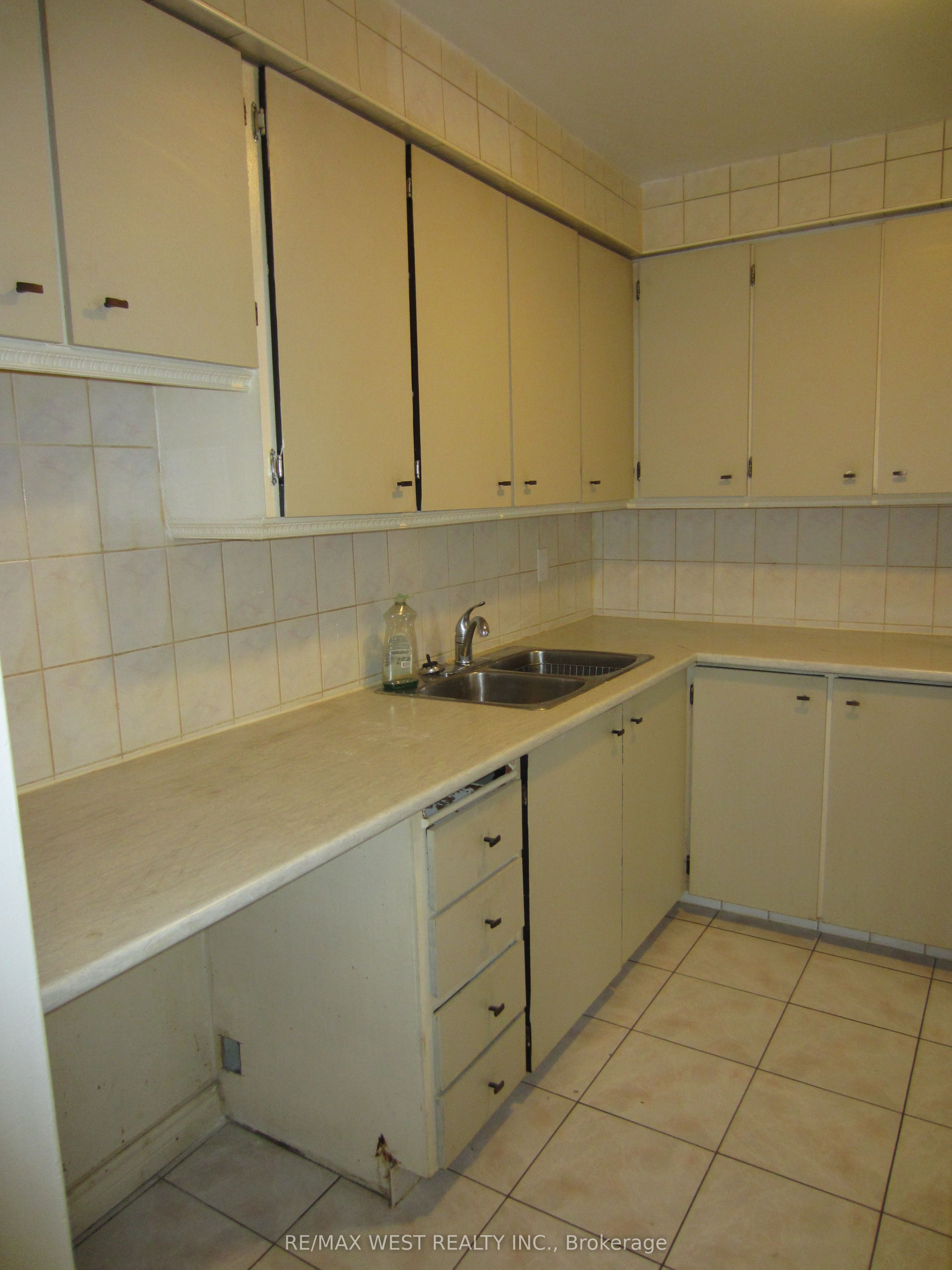 2965 Islington Avenue 8, Toronto, ON M9L 2K8 photo 2