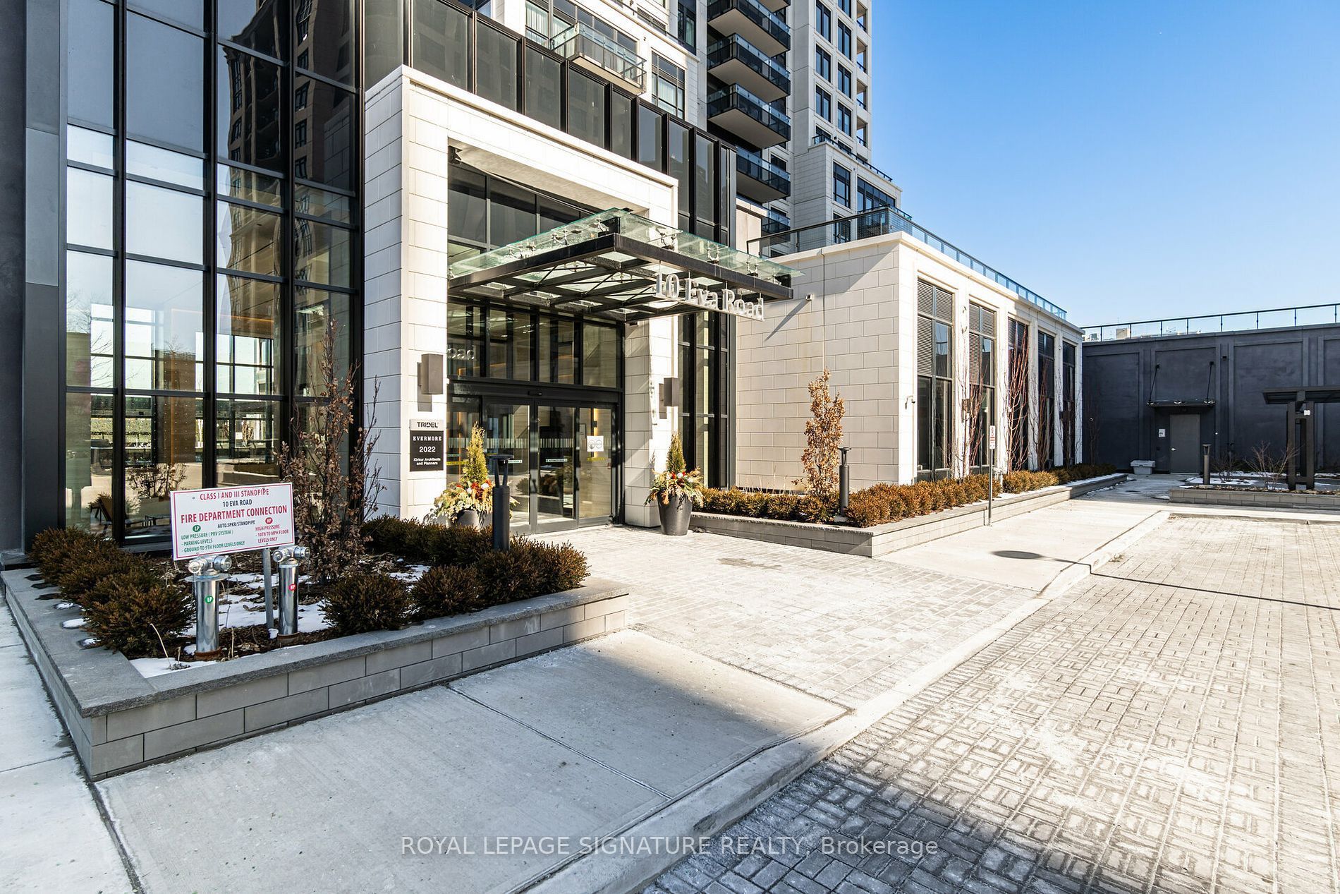 10 Eva Road 2701, Toronto, ON M9C 0B3 photo 3