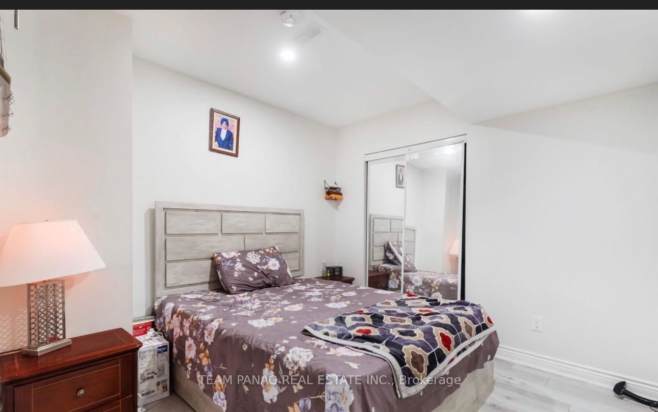 61 Degrey Drive Basement, Brampton, ON L6P 4L7 photo 2