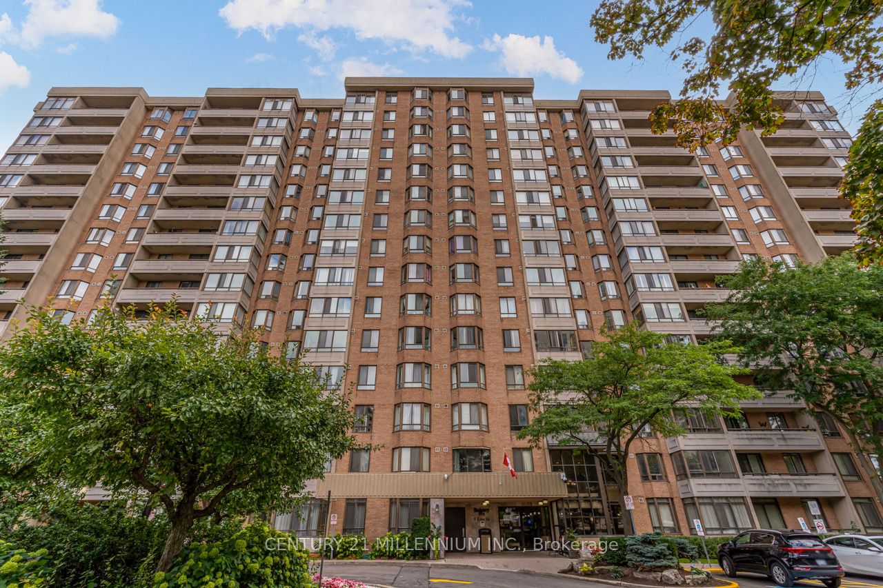 5 Lisa Street 604, Brampton, ON L6T 4T4