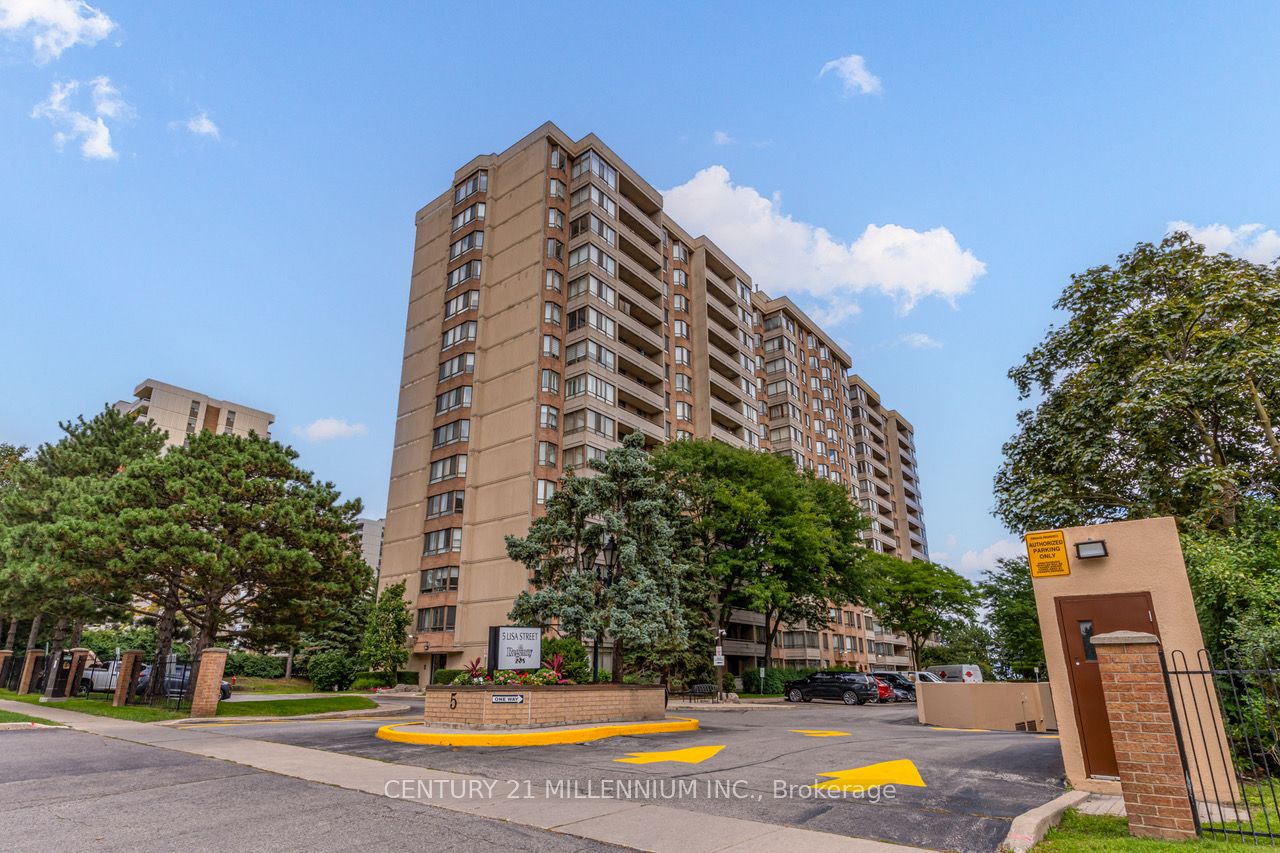 5 Lisa Street 604, Brampton, ON L6T 4T4 photo 3