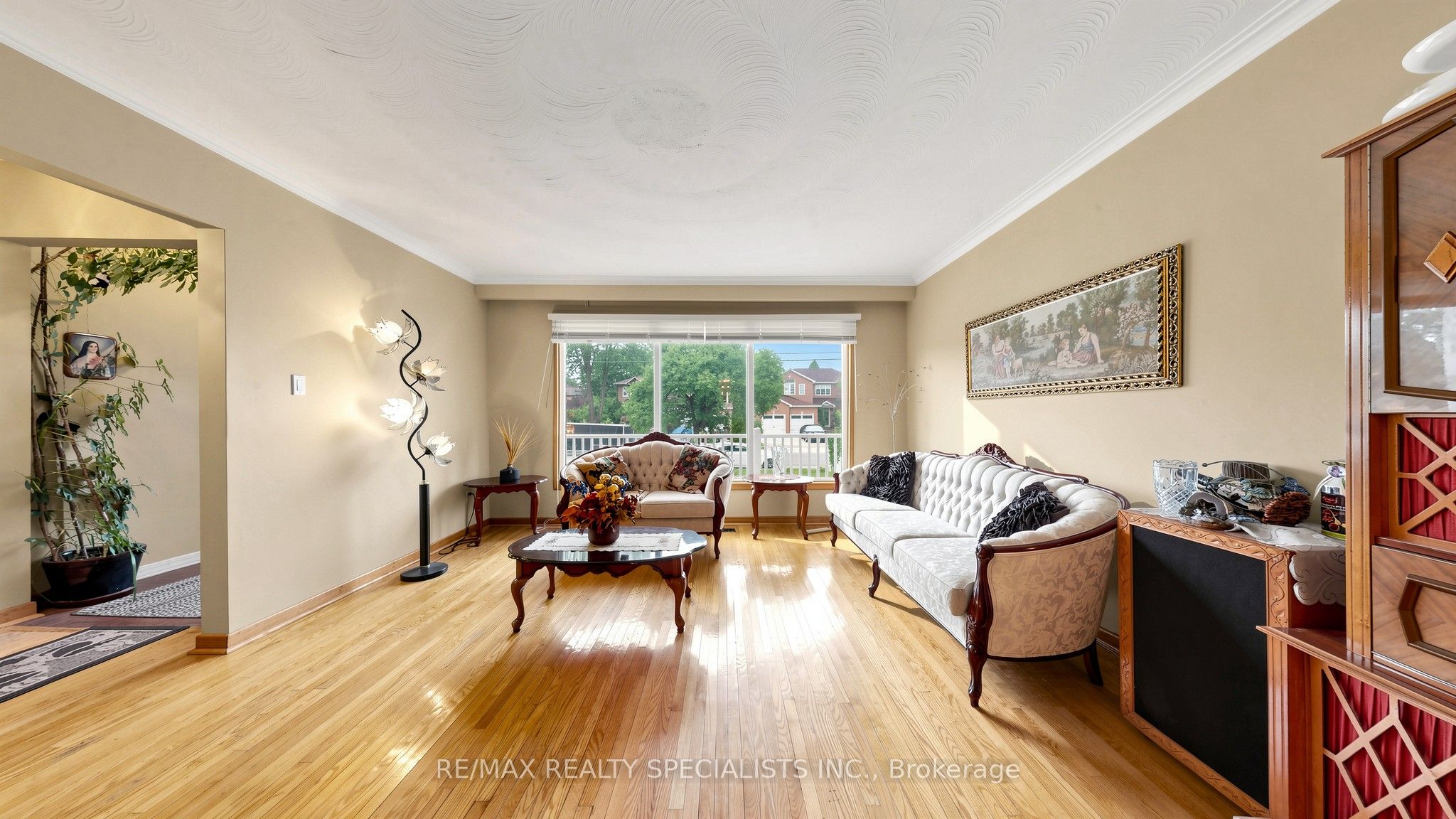 2385 Hensall Street, Mississauga, ON L5A 2T1 photo 3