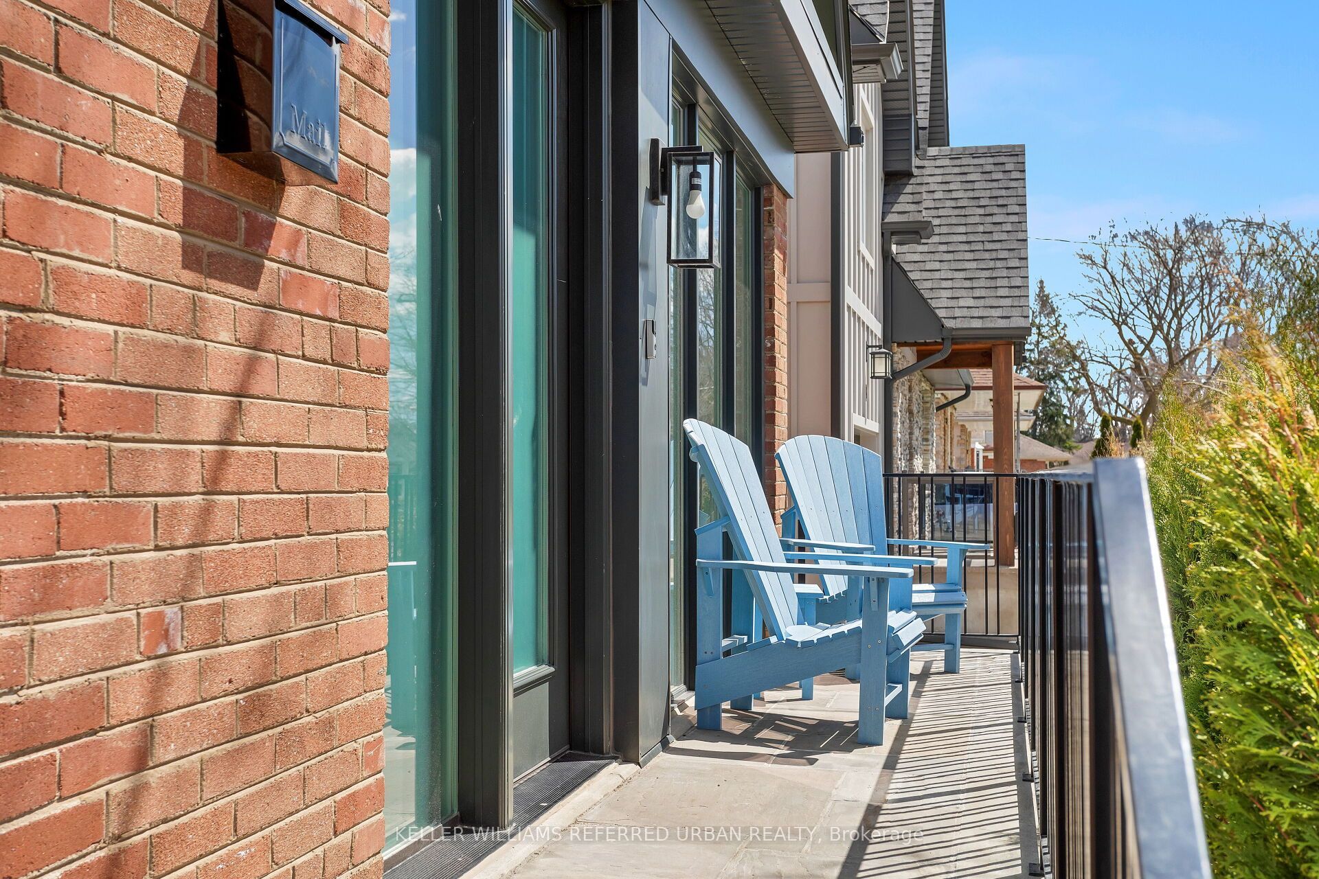 25 Delma Drive, Toronto, ON M8W 4N3 photo 2