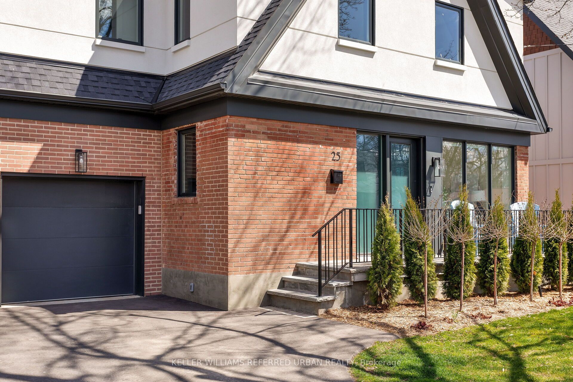 25 Delma Drive, Toronto, ON M8W 4N3 photo 3