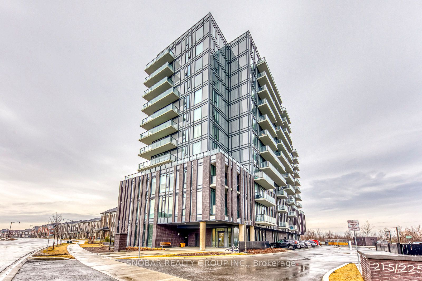 225 Veterans Drive 907, Brampton, ON L7A 0B6 photo 2