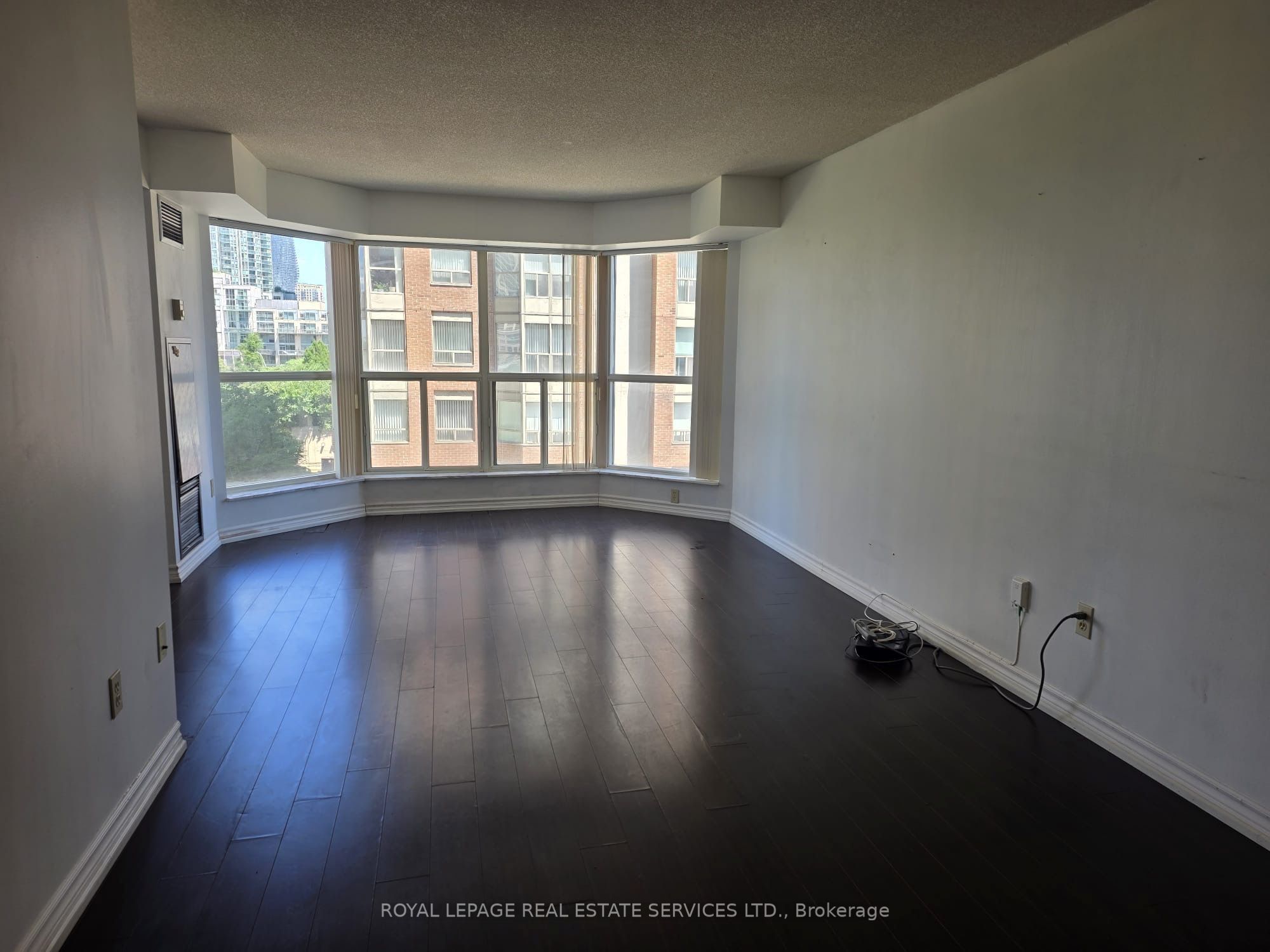 335 Webb Drive 708, Mississauga, ON L5B 4A1 photo 3