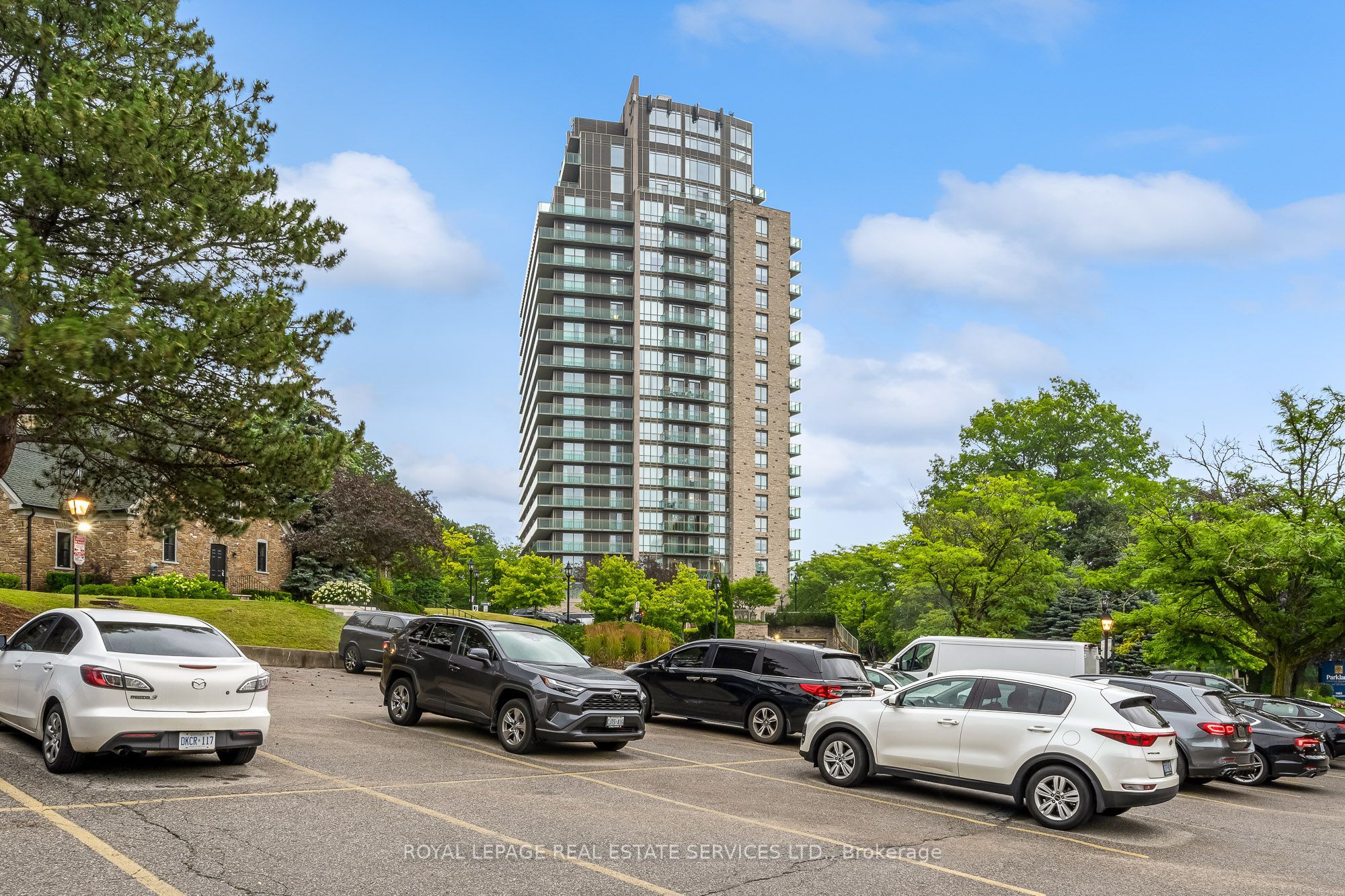 1665 The Collegeway N/A 2002, Mississauga, ON L5L 0A9