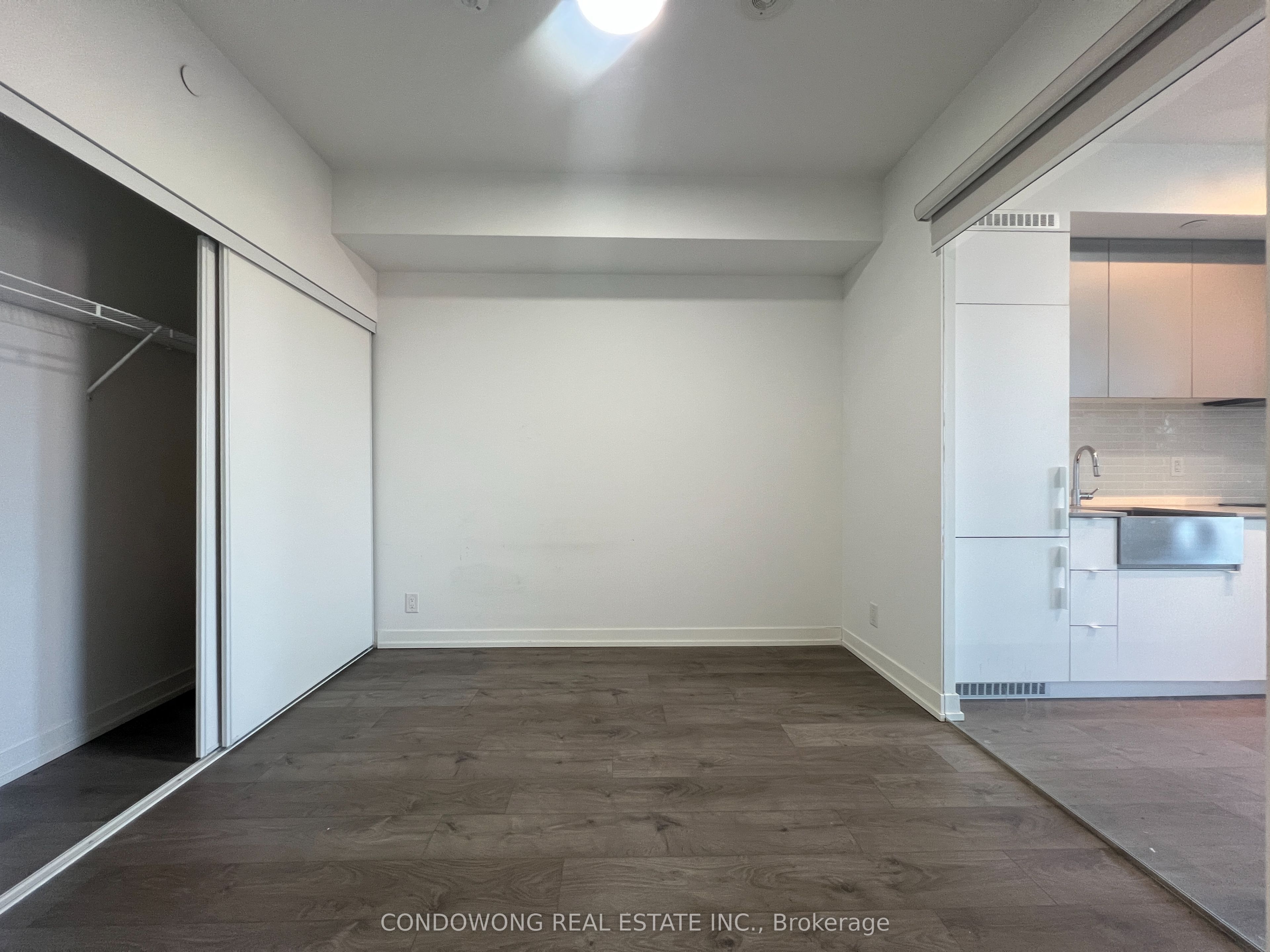 270 Dufferin Street 619, Toronto, ON M6K 0H8 photo 4