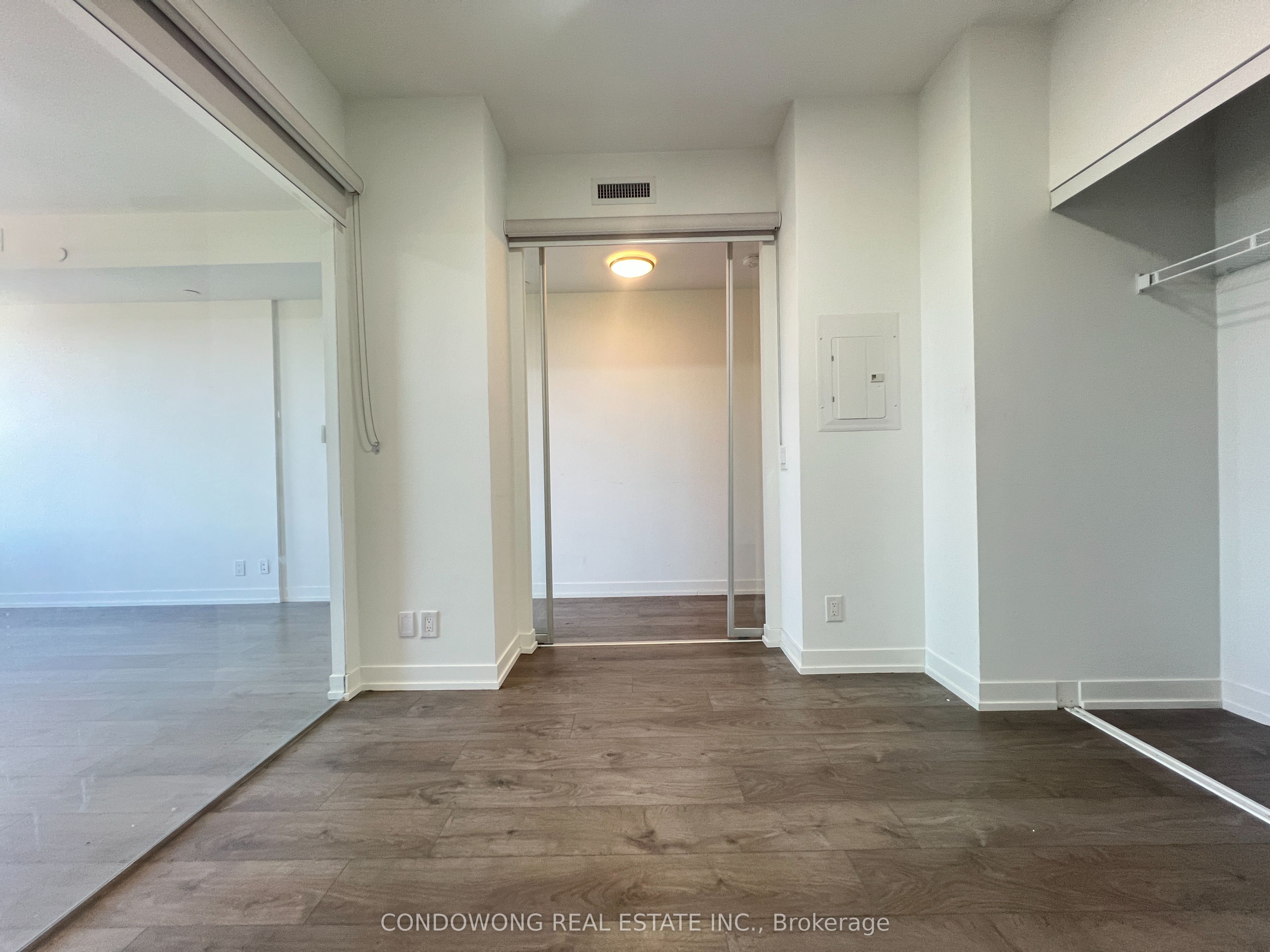 270 Dufferin Street 619, Toronto, ON M6K 0H8 photo 5