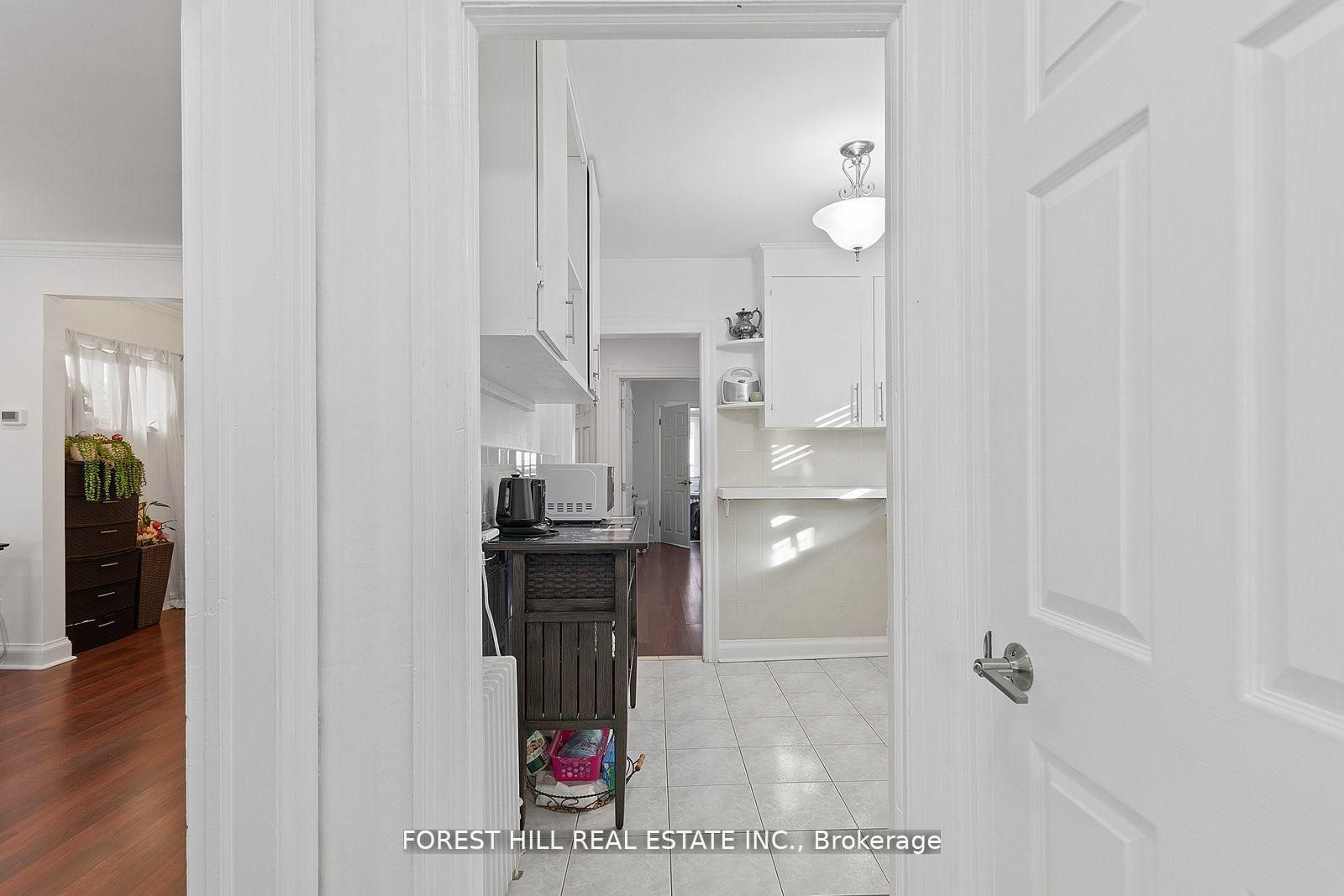 55 Hartley Avenue, Toronto, ON M6E 4E9 photo 5