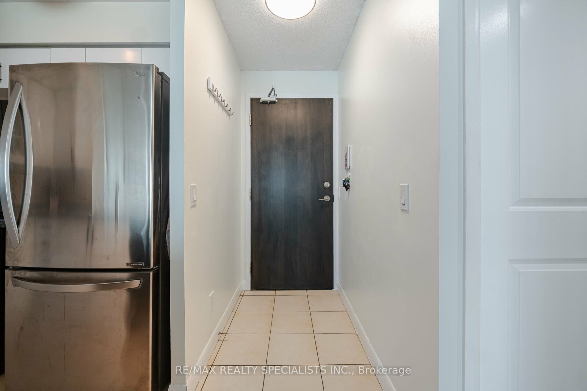 235 Sherway Gardens Road 1609, Toronto, ON M9C 0A2 photo 5