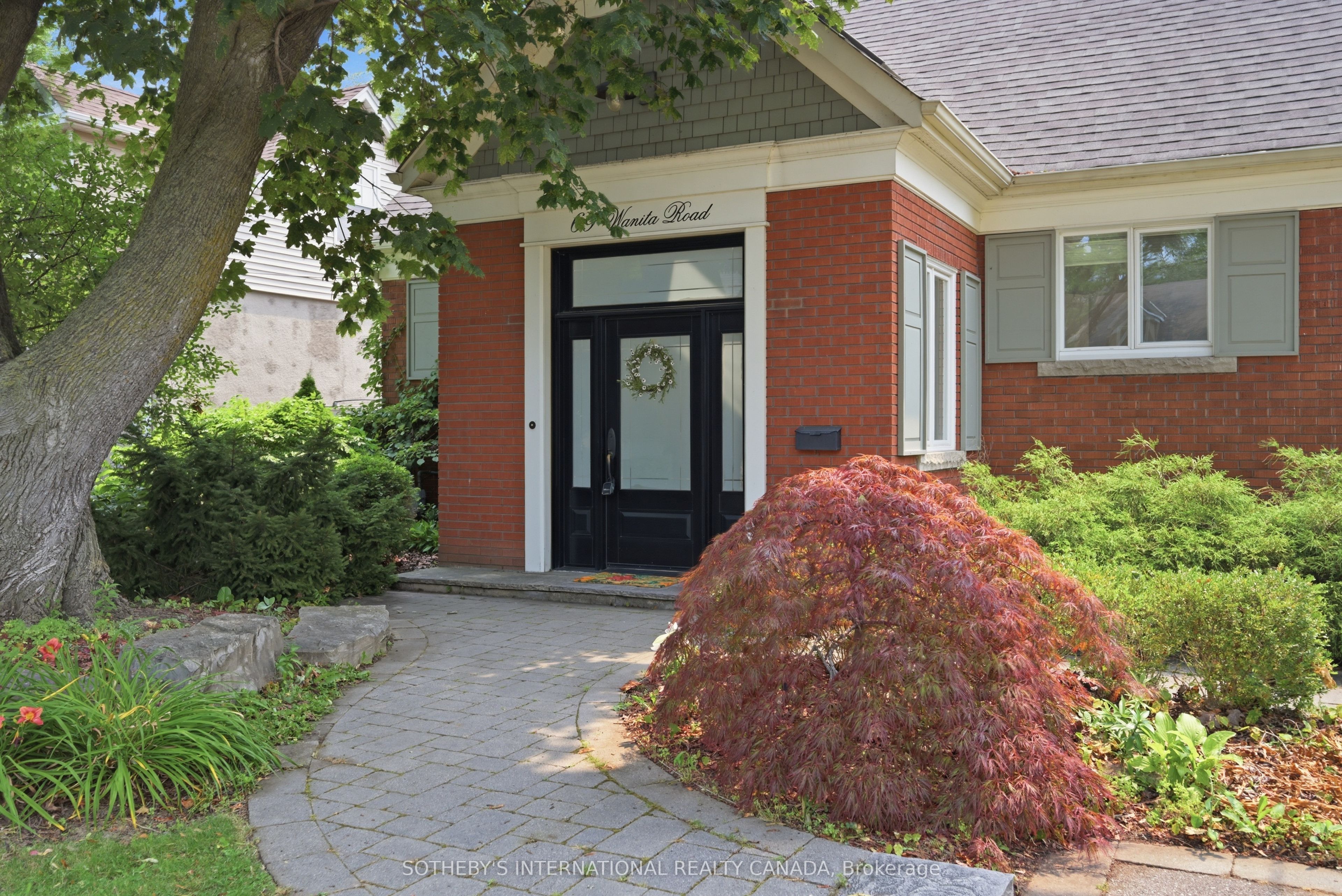 69 Wanita Road, Mississauga, ON L5G 1B5 photo 2