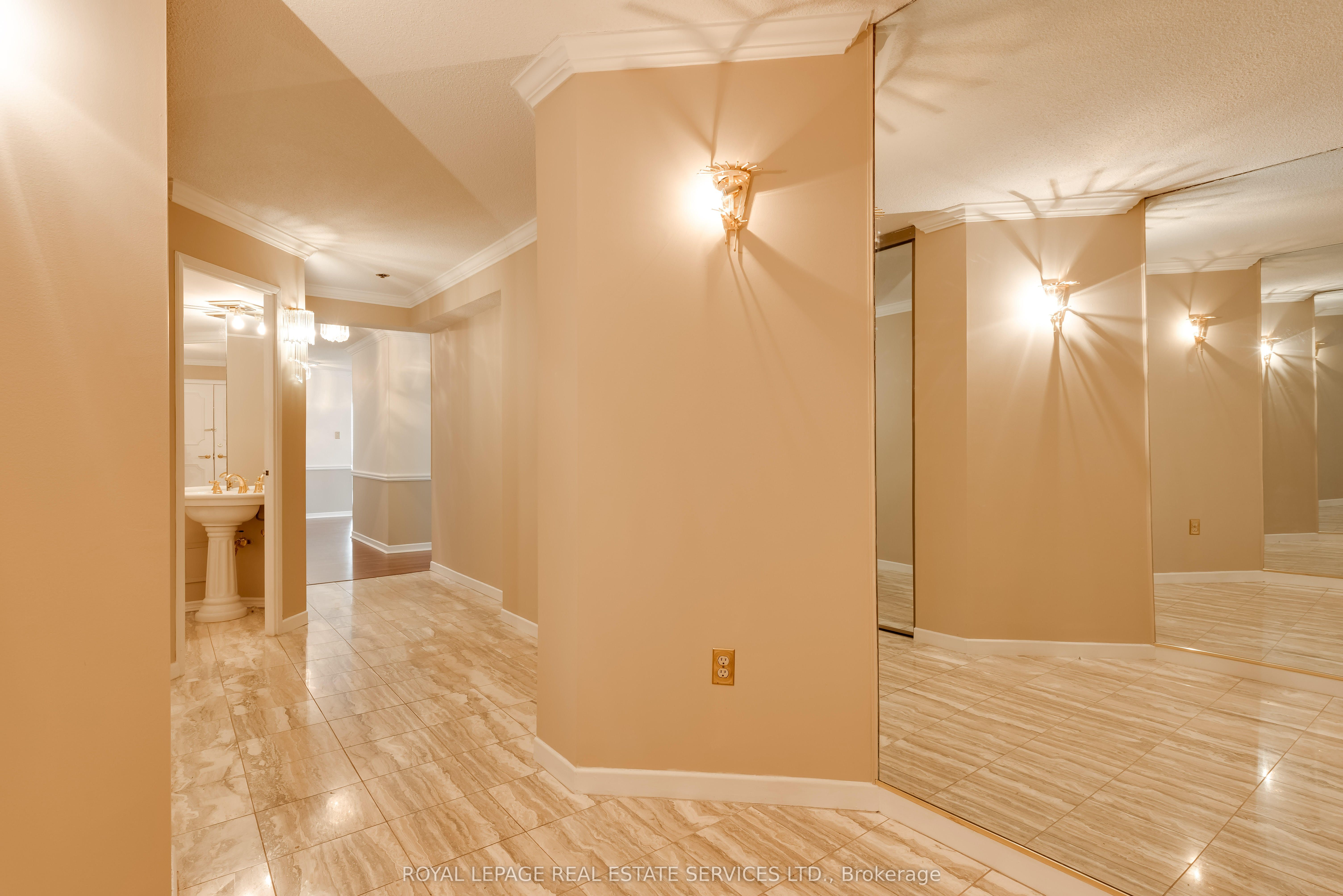 2045 Lake Shore Boulevard W 4503, Toronto, ON M8V 2Z6 photo 5