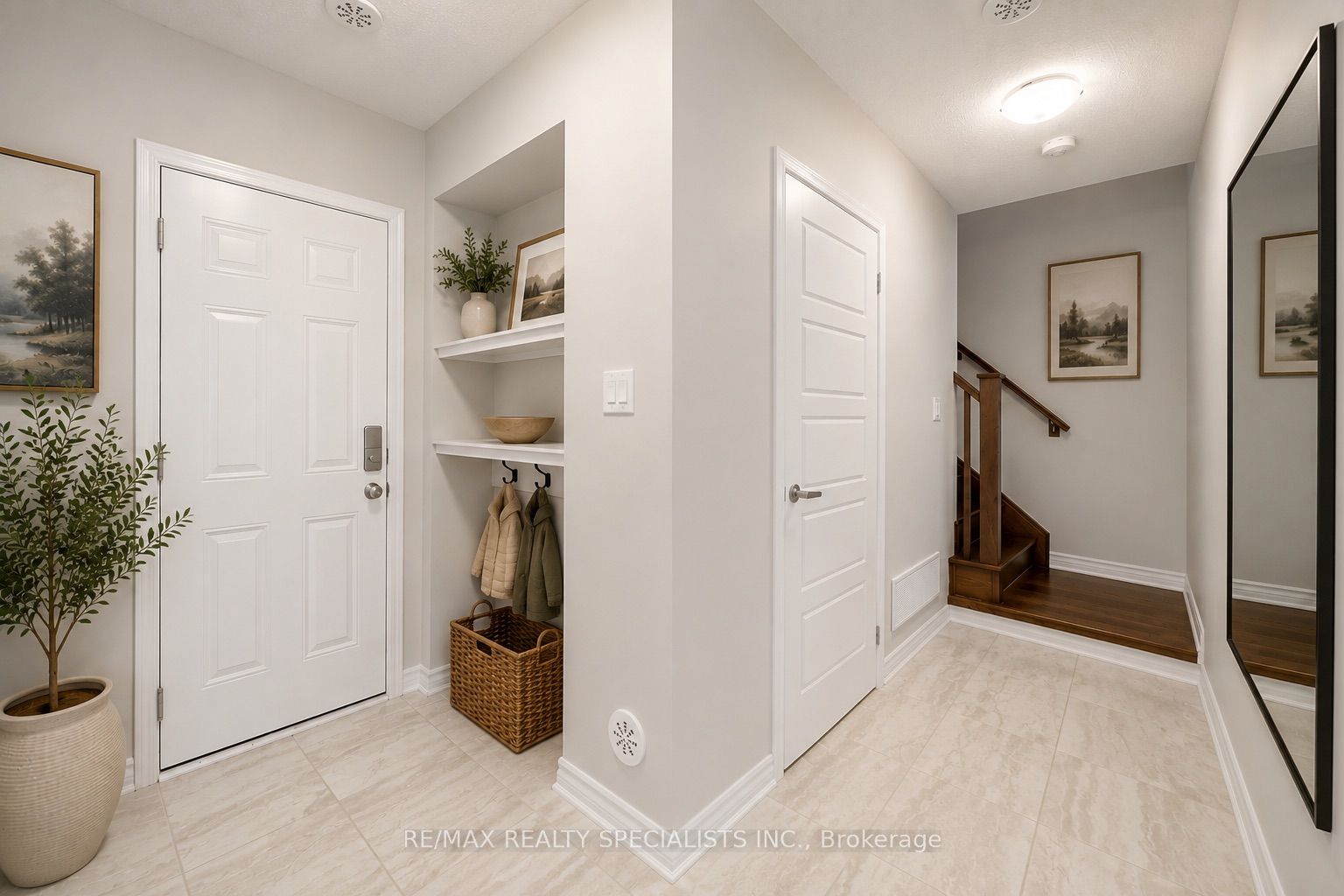 510 Bellflower Court, Milton, ON L9T 2X5 photo 4