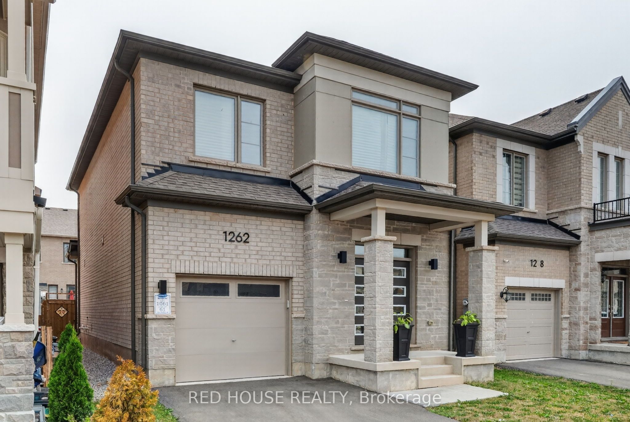 1262 Trudeau Drive, Milton, ON L9T 6H8 photo 3