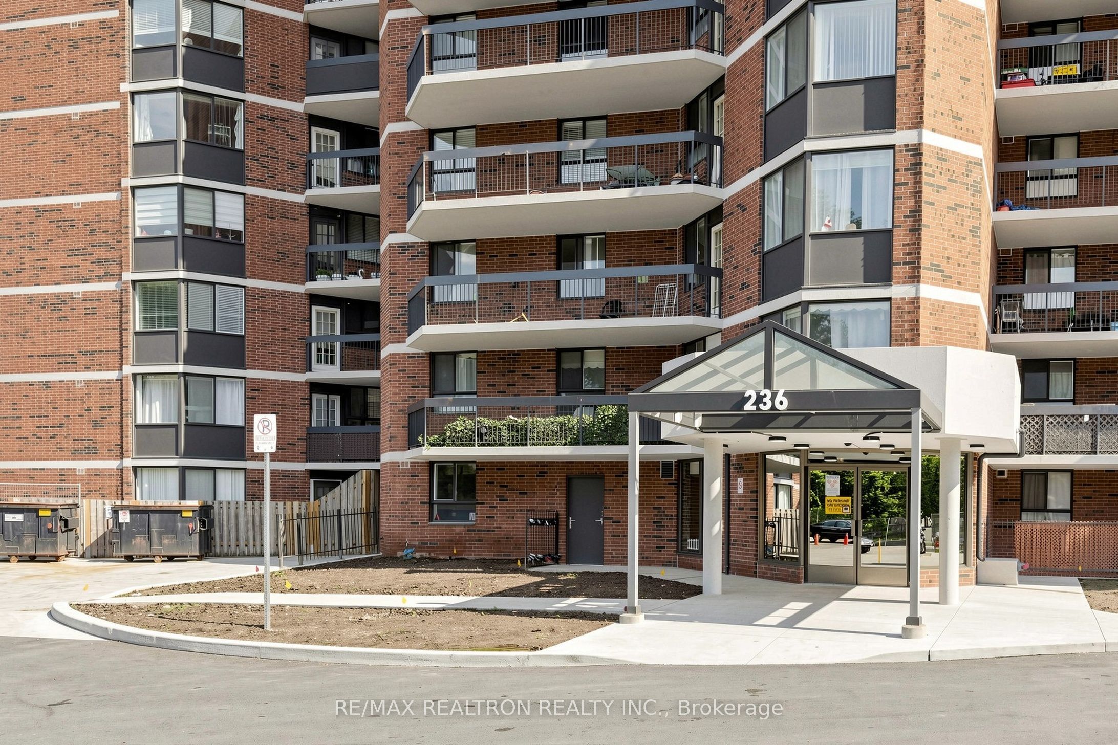236 Albion Road 1902, Toronto, ON M9W 6A6 photo 3