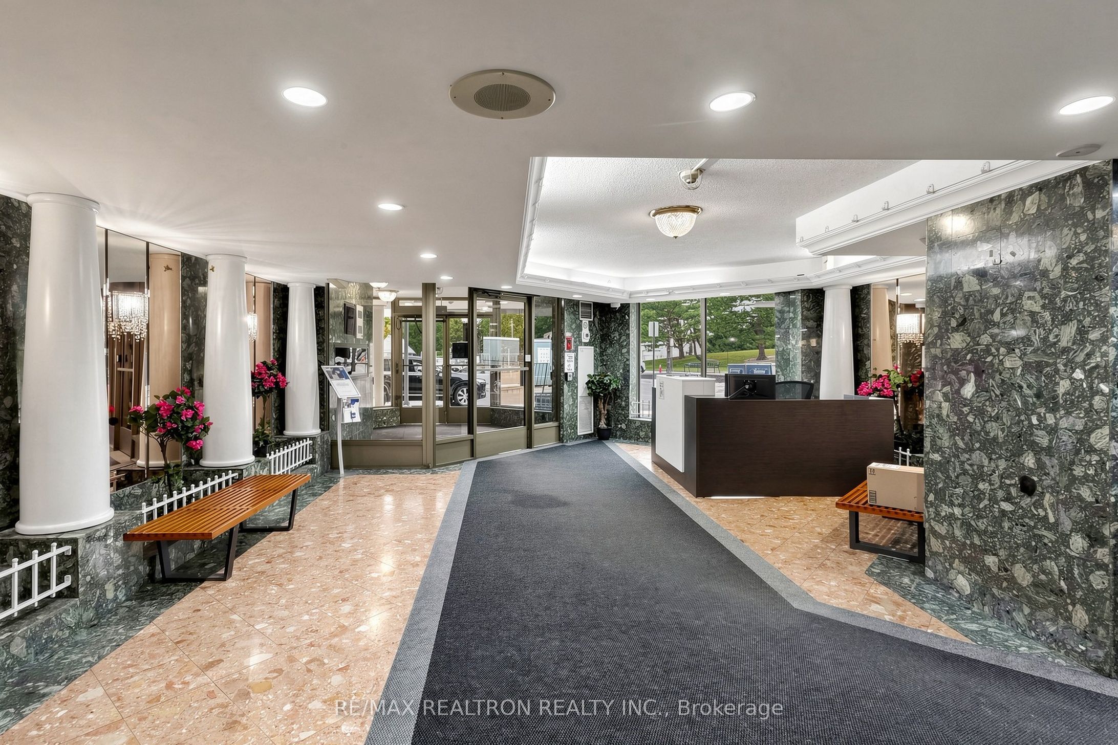 236 Albion Road 1902, Toronto, ON M9W 6A6 photo 4