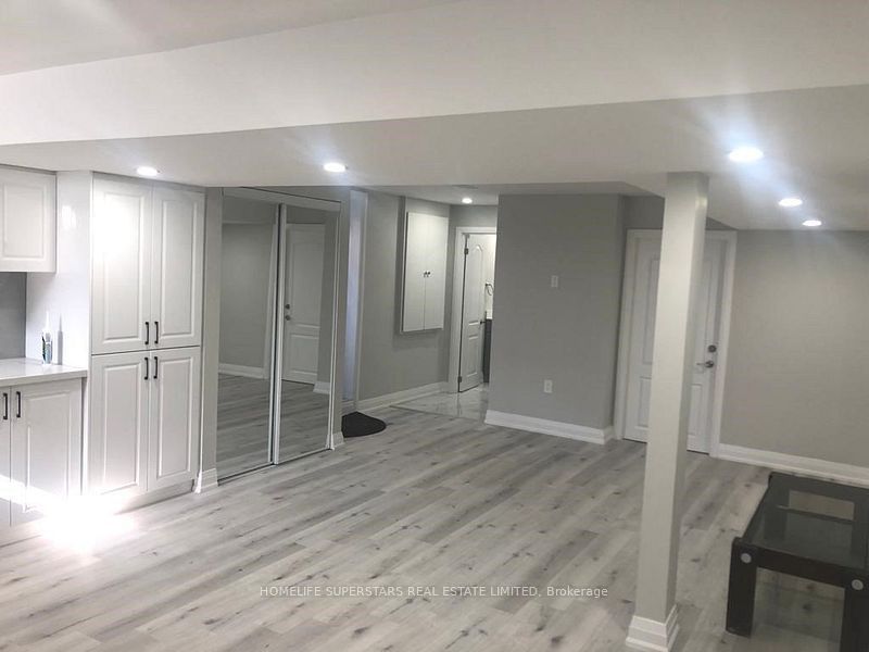 31 Lexington Road N/A Basement Apartment, Brampton, ON L6P 2A9 photo 4